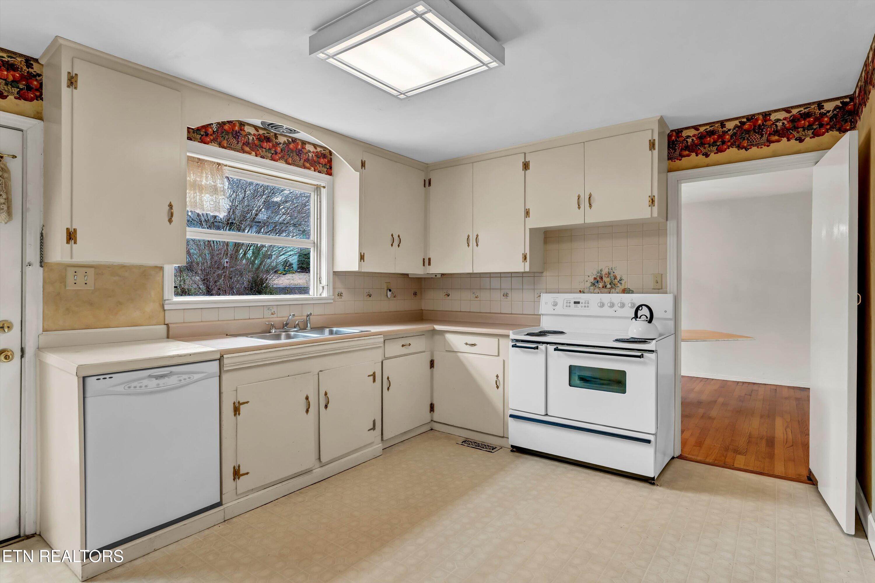 5819 Holston Hills Road Knoxville TN 37914