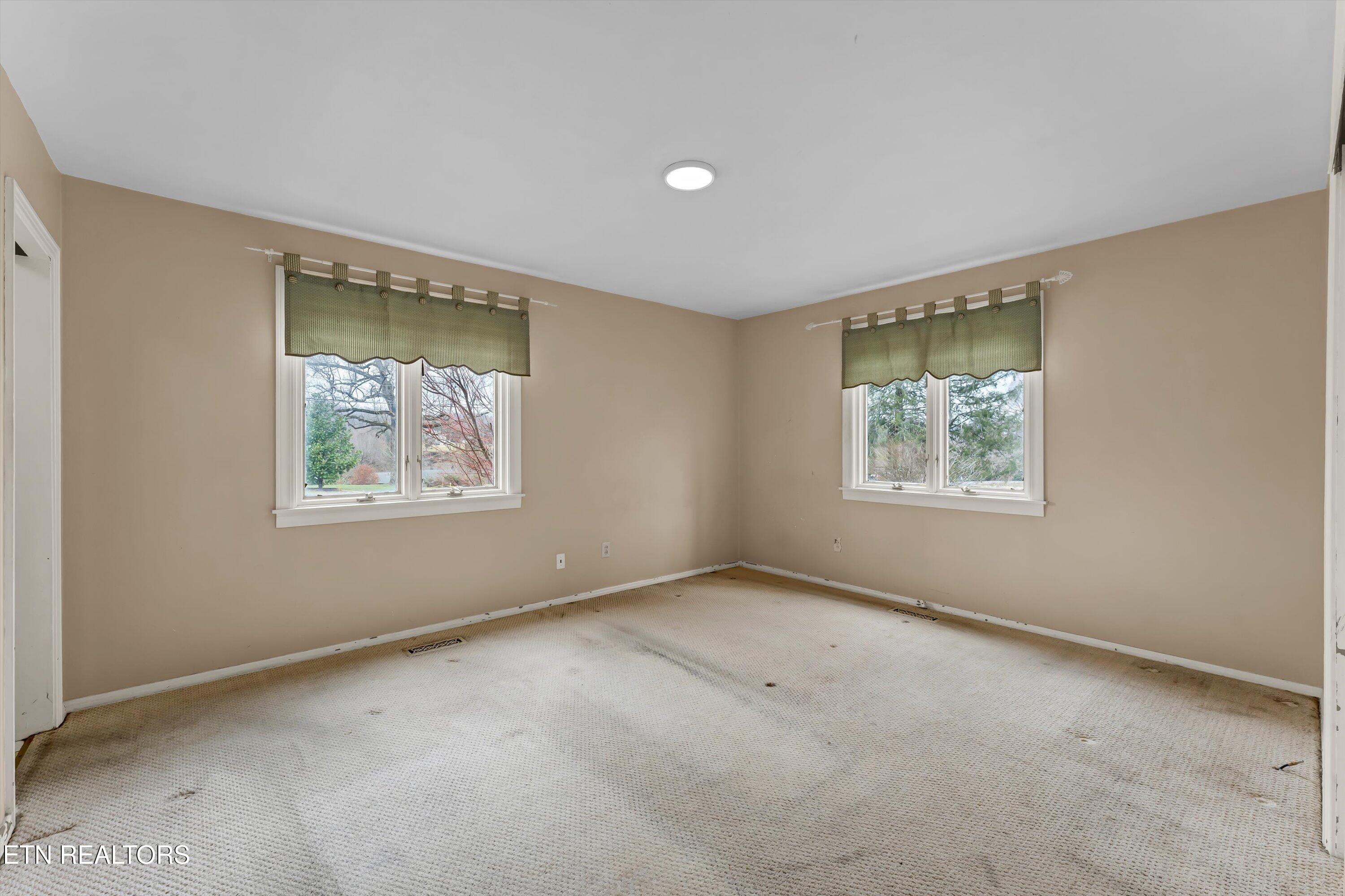 5819 Holston Hills Road Knoxville TN 37914
