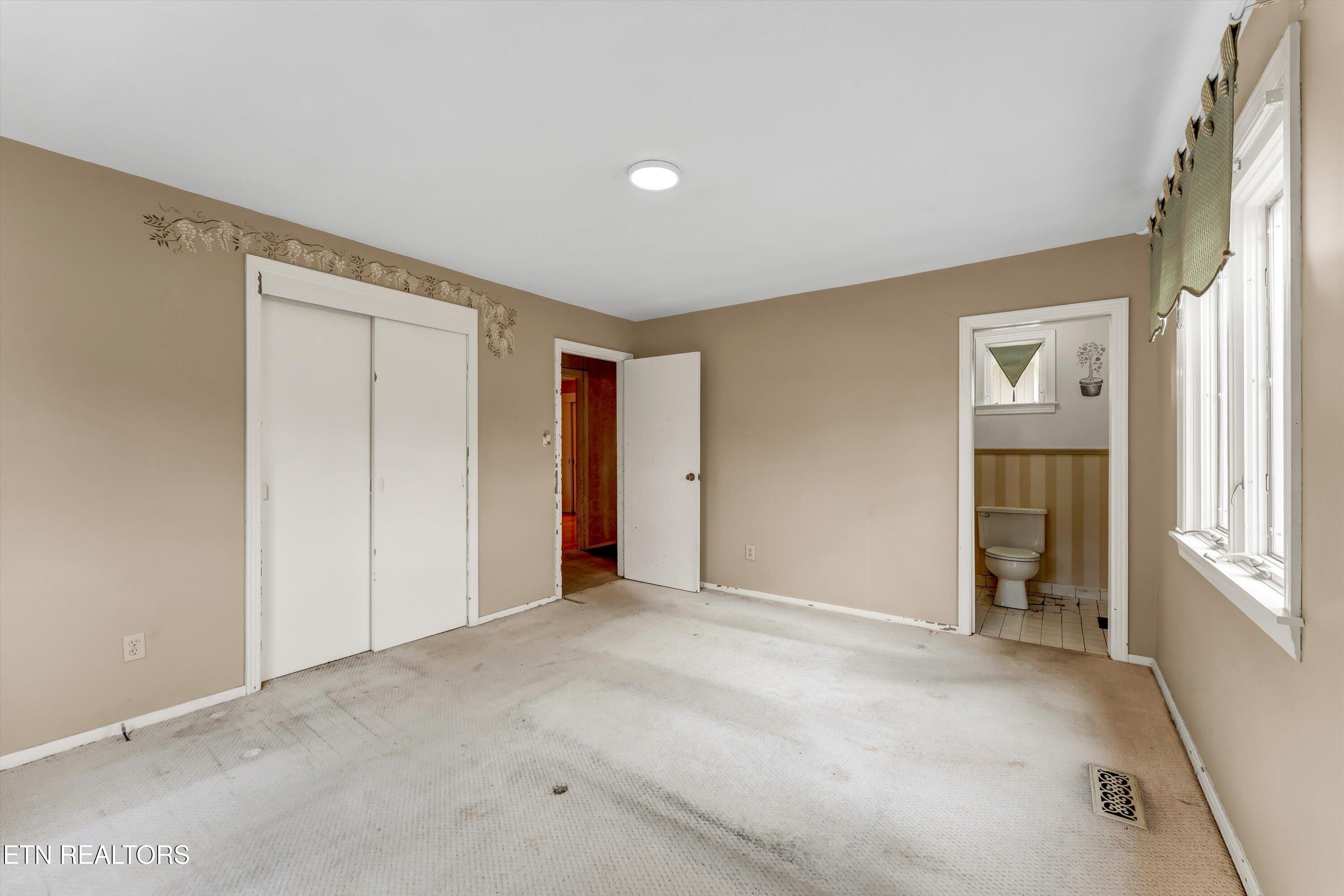 5819 Holston Hills Road Knoxville TN 37914