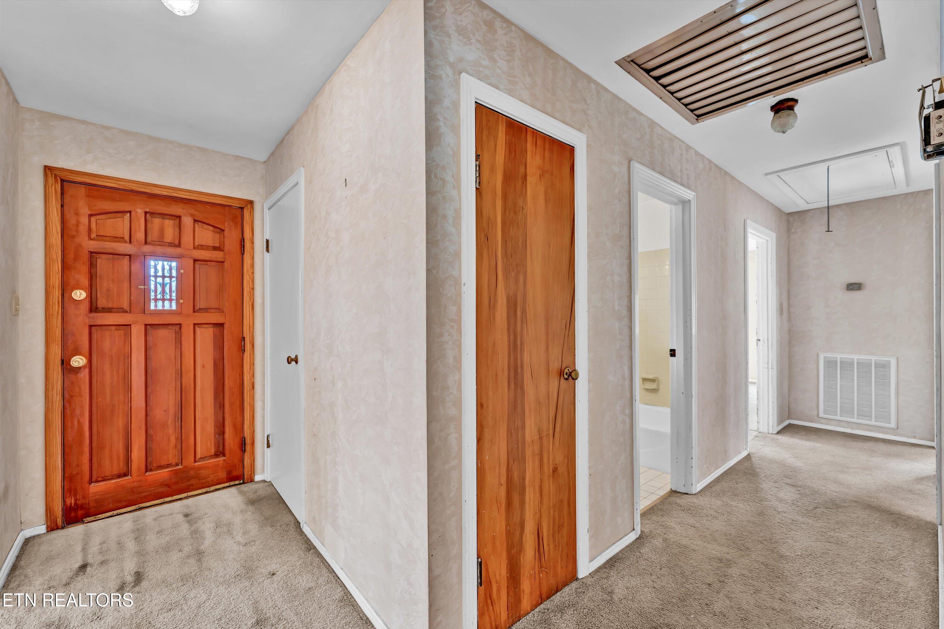 5819 Holston Hills Road Knoxville TN 37914