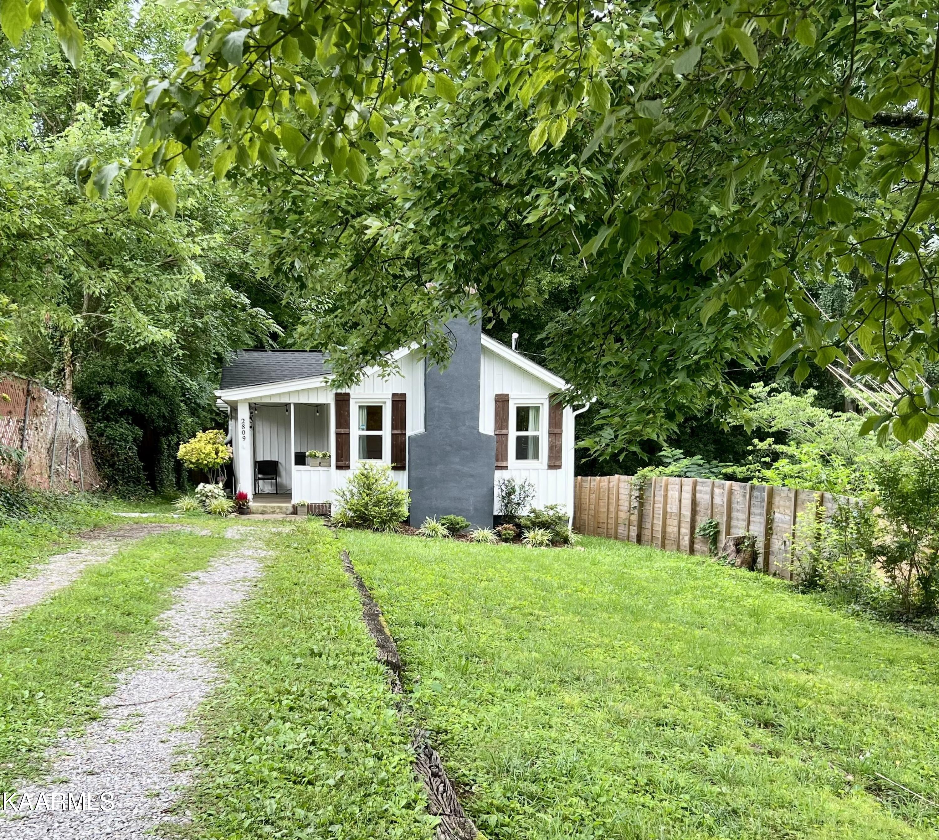 2809 Barton Street Knoxville TN 37917