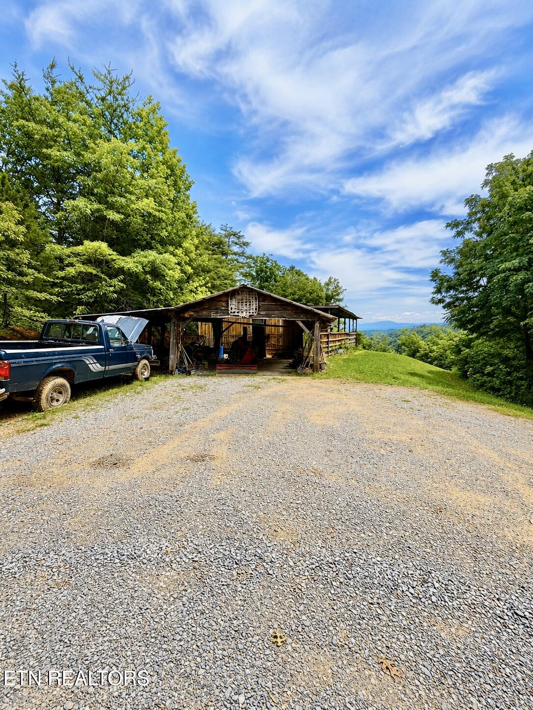 1798 Seagle Hollow Road Sevierville TN 37876