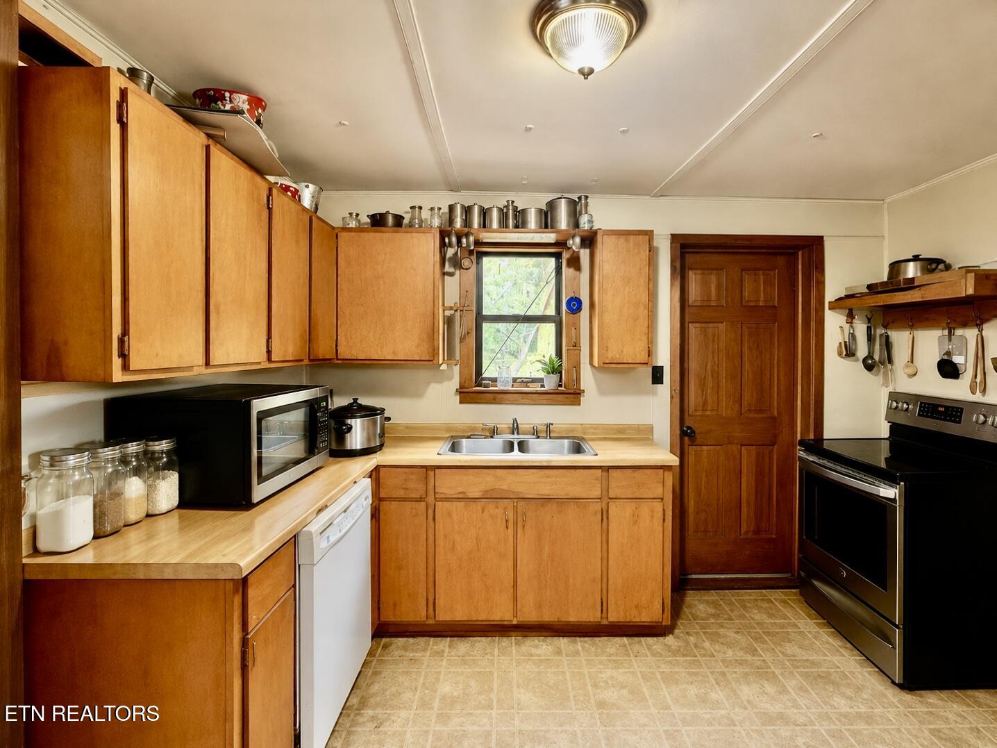 1798 Seagle Hollow Road Sevierville TN 37876