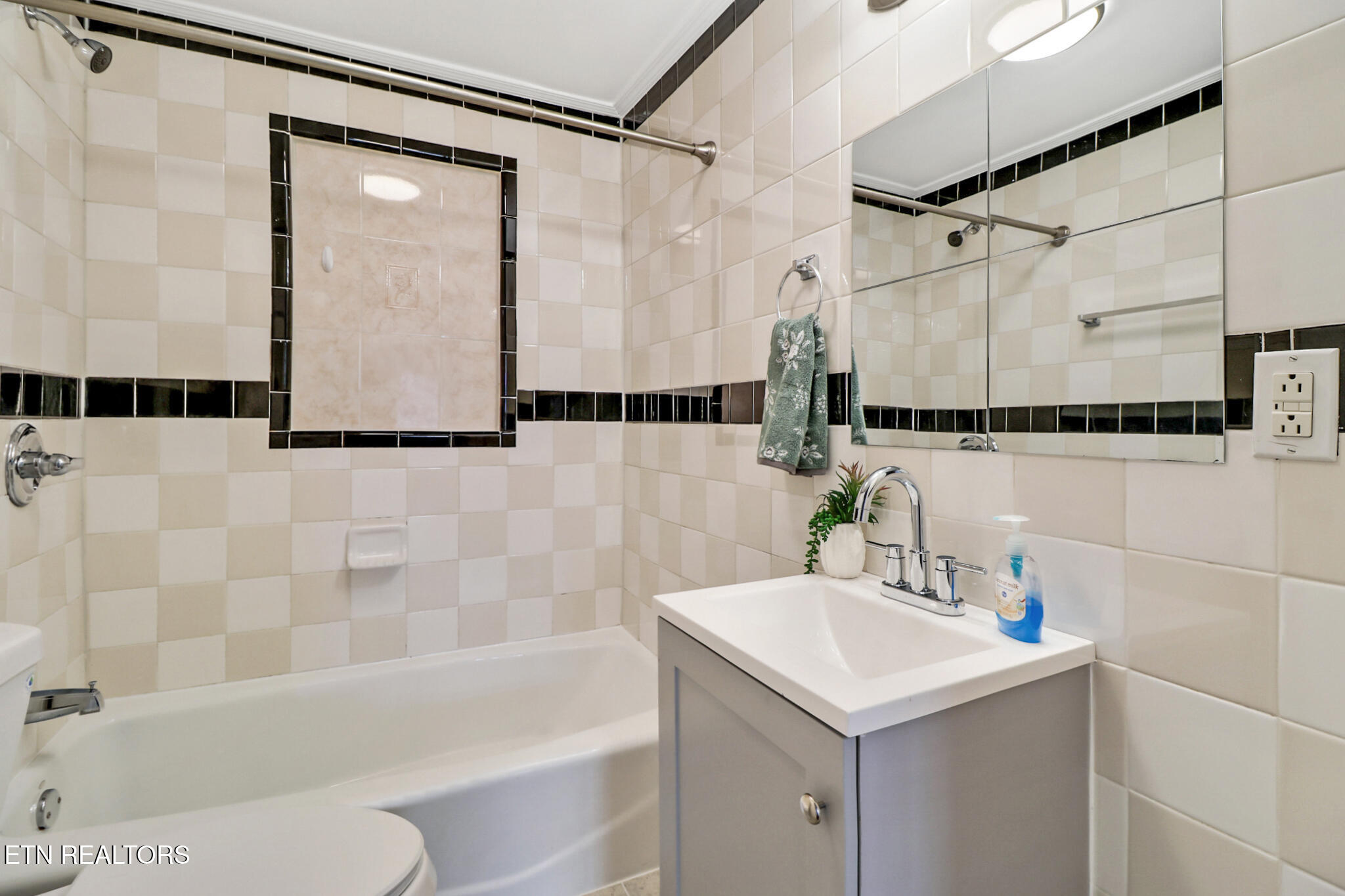101 Dayton Avenue Crossville TN 38555