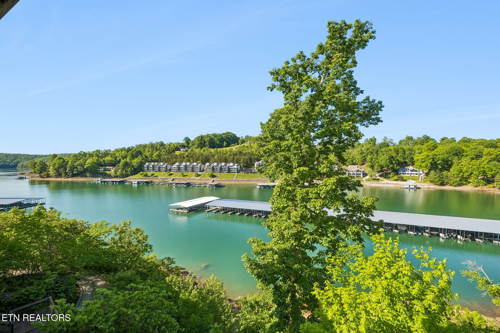 185 W Deer Village Lane Lafollette TN 37766