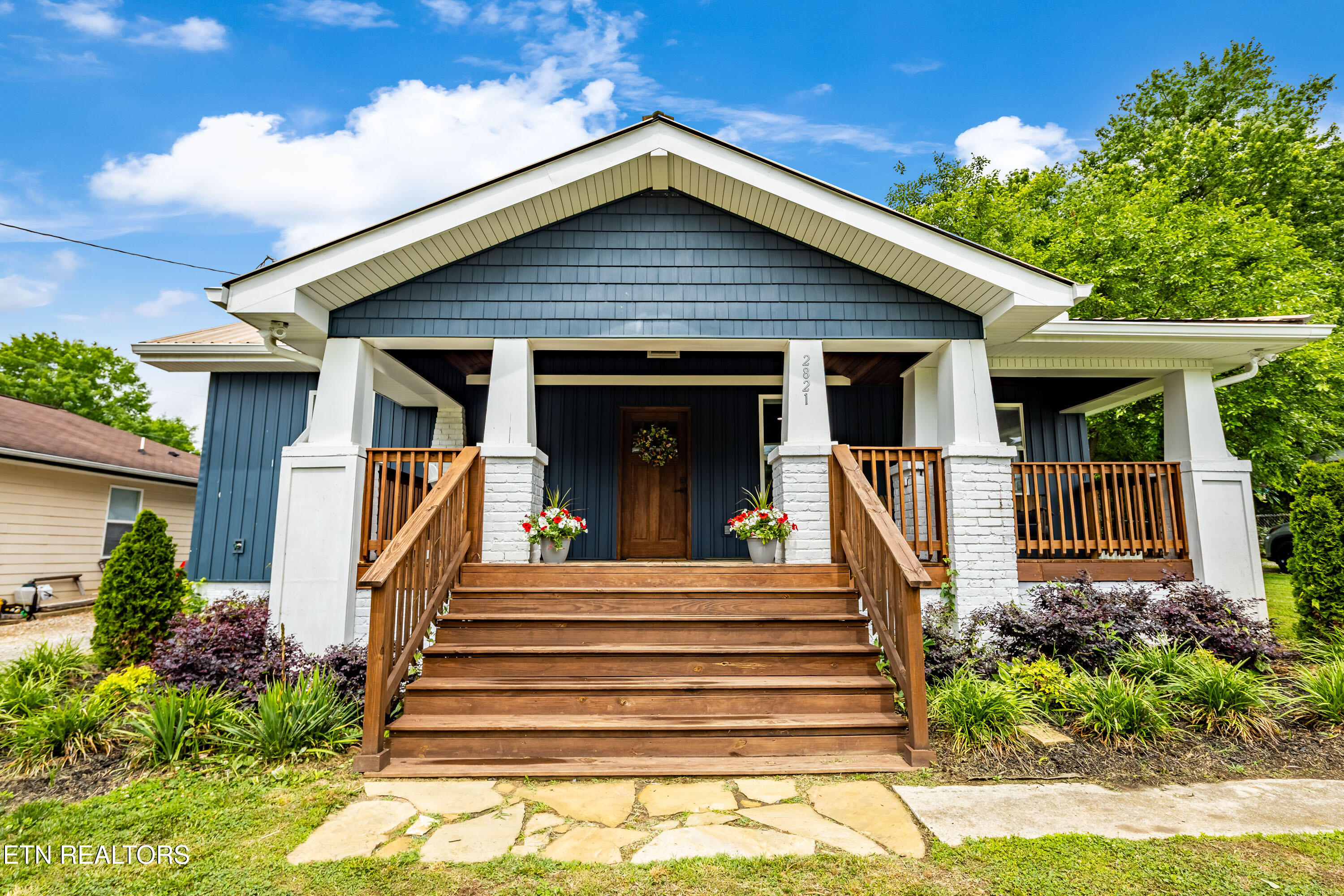 2821 NE Valley View Drive Knoxville TN 37917