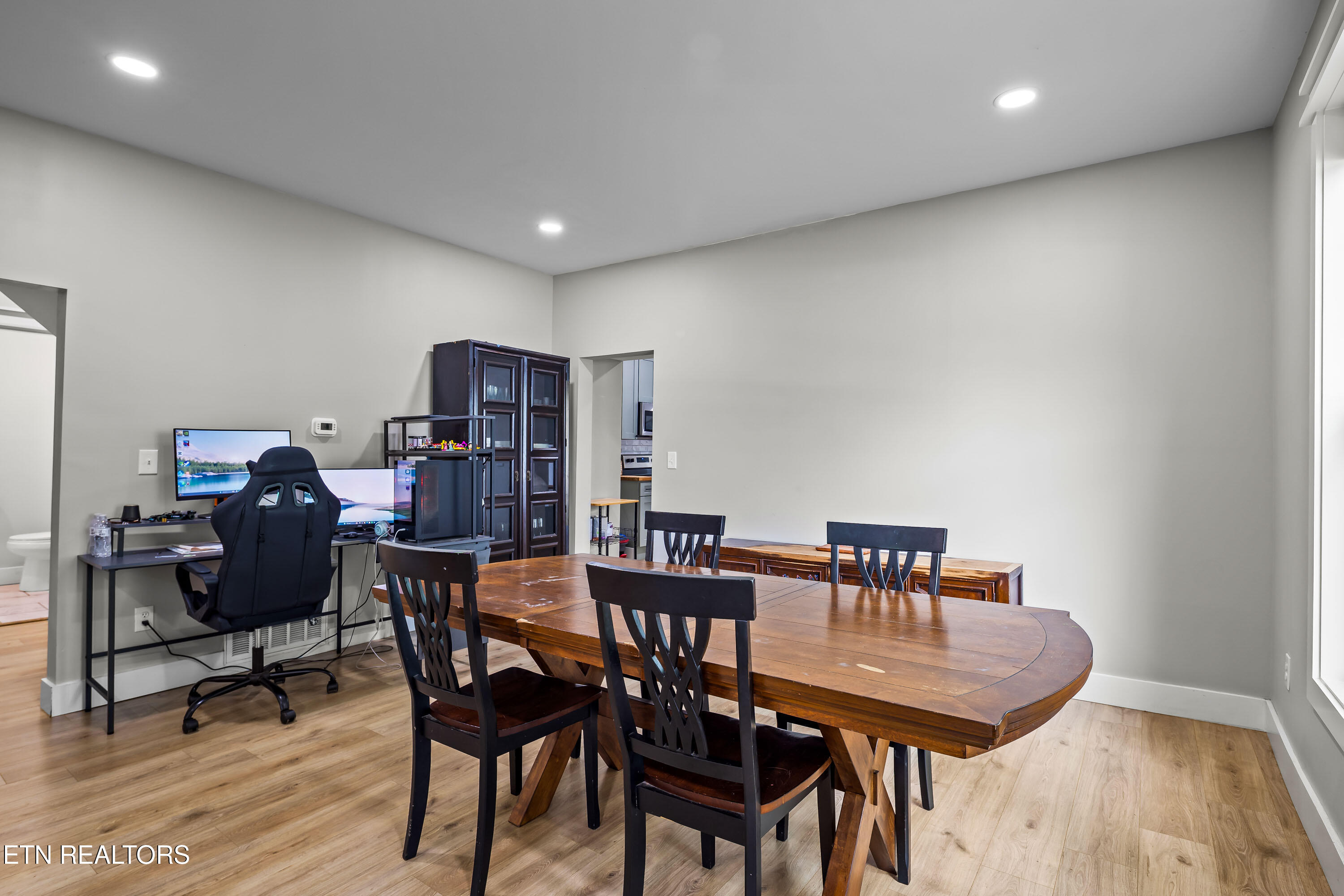 2821 NE Valley View Drive Knoxville TN 37917