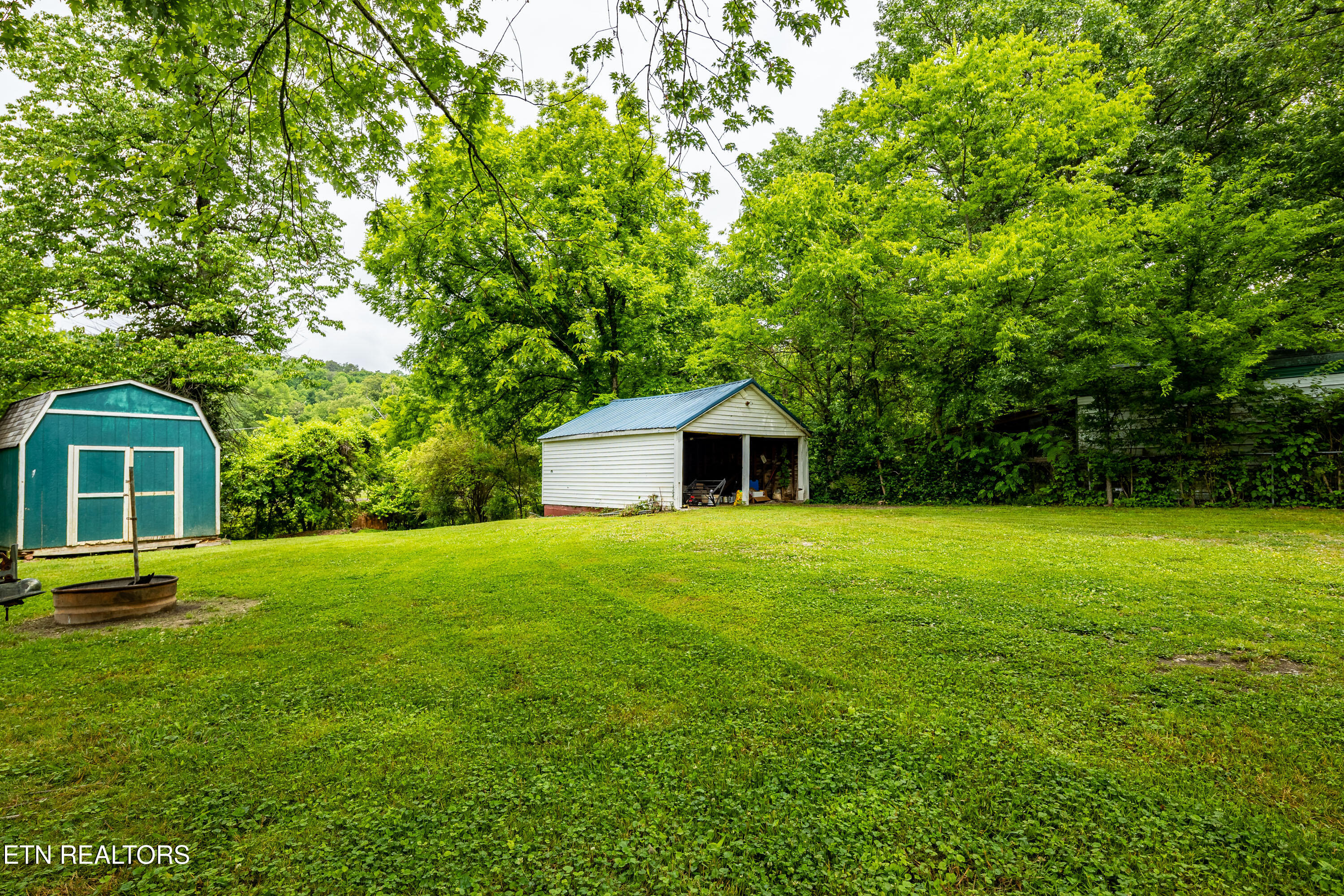 2821 NE Valley View Drive Knoxville TN 37917