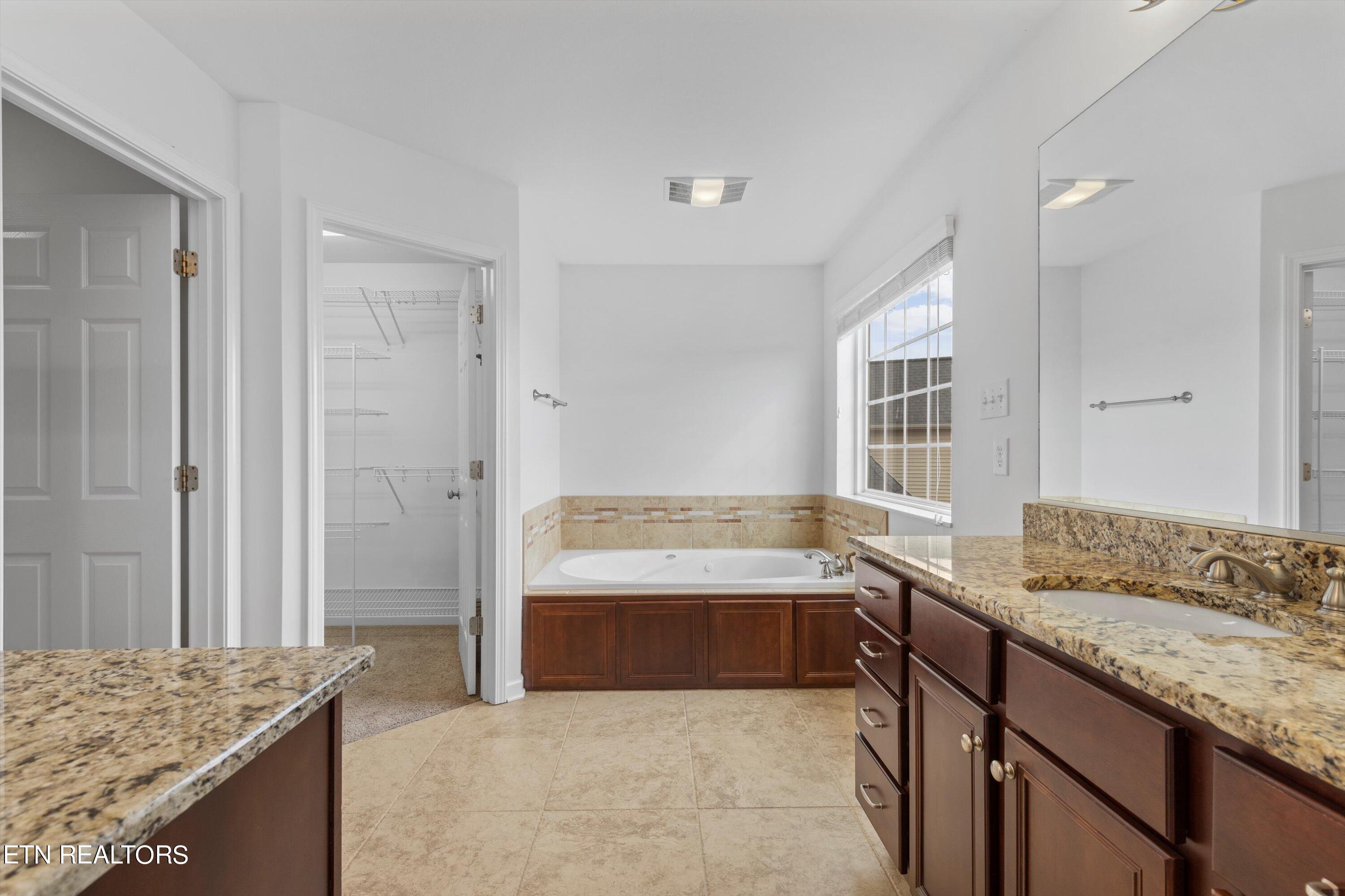 11371 Hawkstowe Lane Knoxville TN 37934