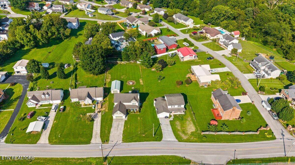 356 Elkins Road Jacksboro TN 37757
