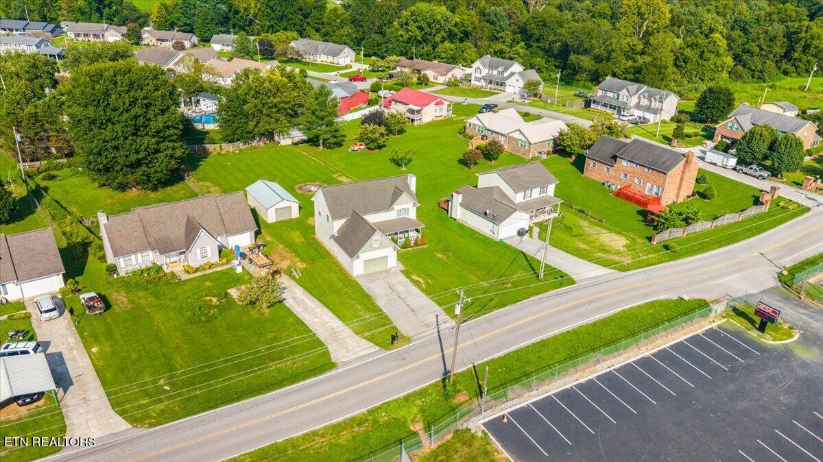 356 Elkins Road Jacksboro TN 37757