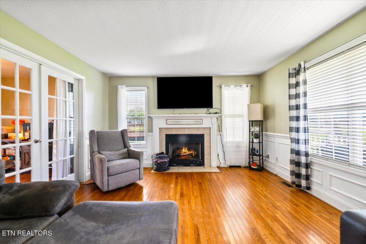 356 Elkins Road Jacksboro TN 37757