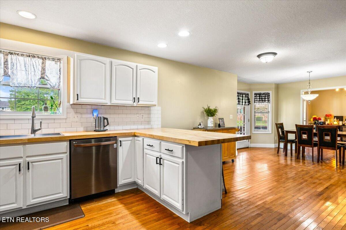 356 Elkins Road Jacksboro TN 37757