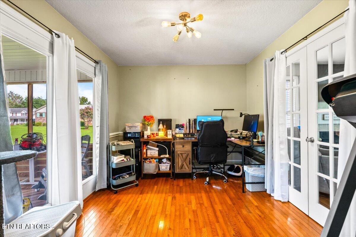 356 Elkins Road Jacksboro TN 37757