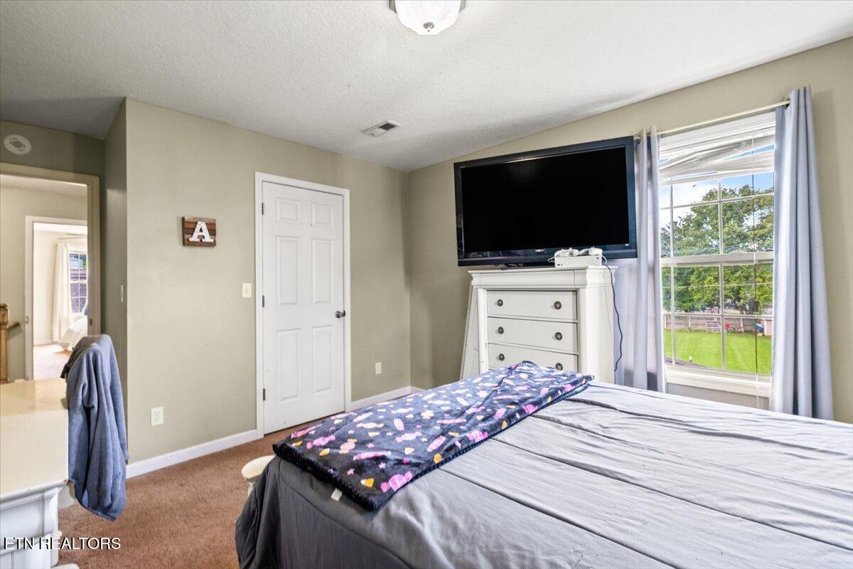 356 Elkins Road Jacksboro TN 37757
