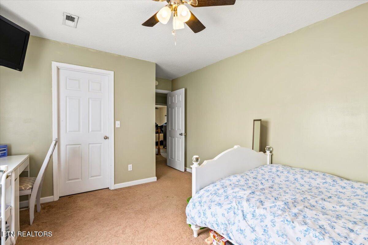 356 Elkins Road Jacksboro TN 37757