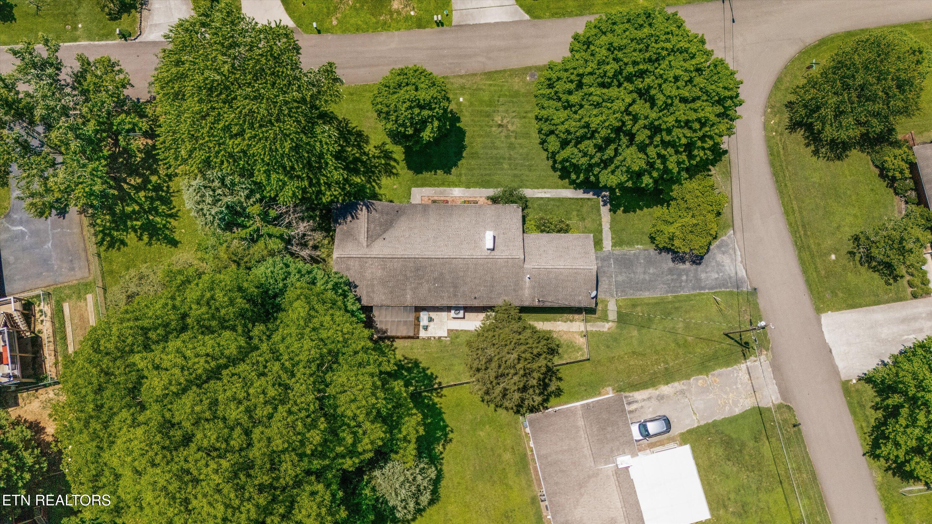 5220 NE Lavesta Road Knoxville TN 37918