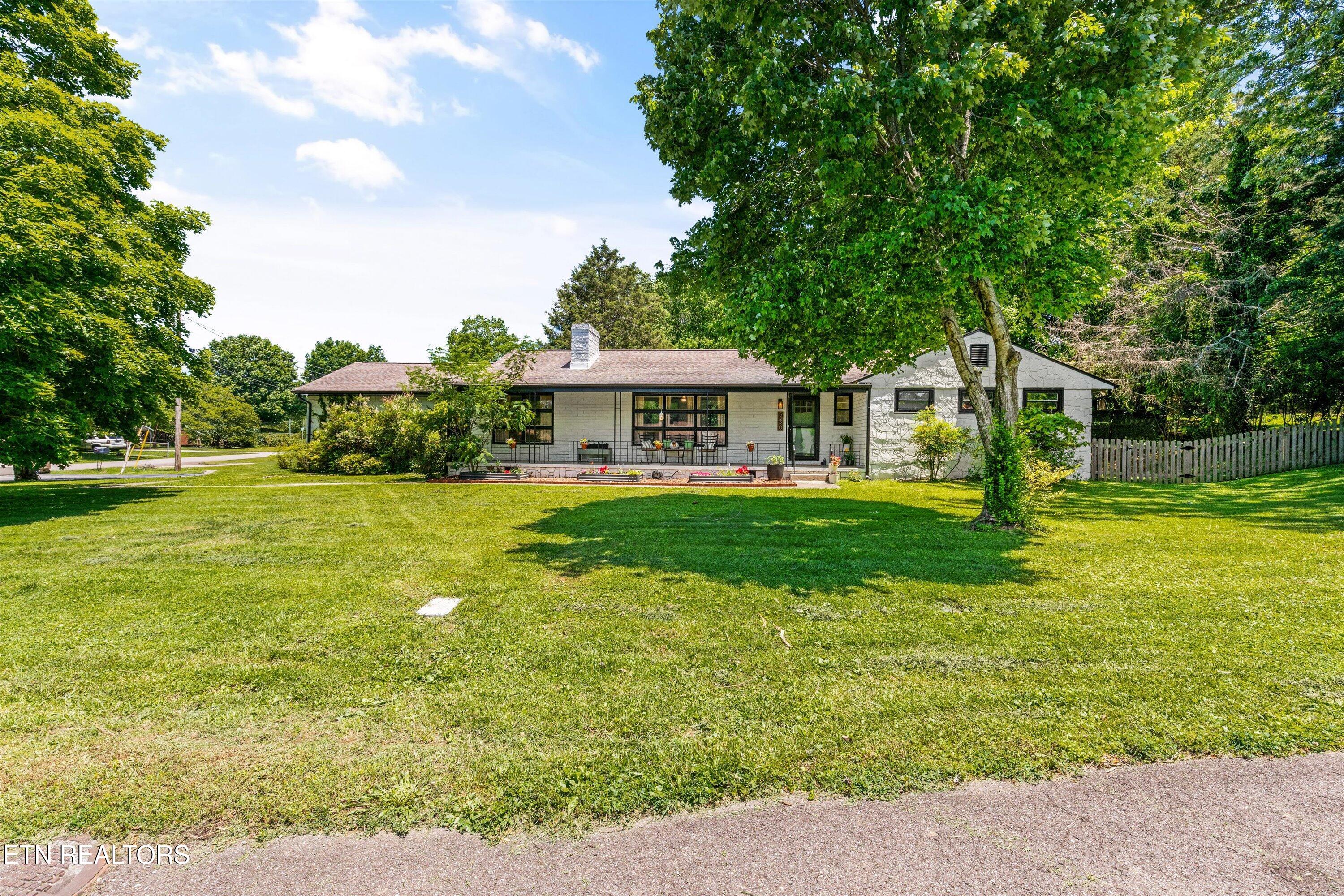 5220 NE Lavesta Road Knoxville TN 37918