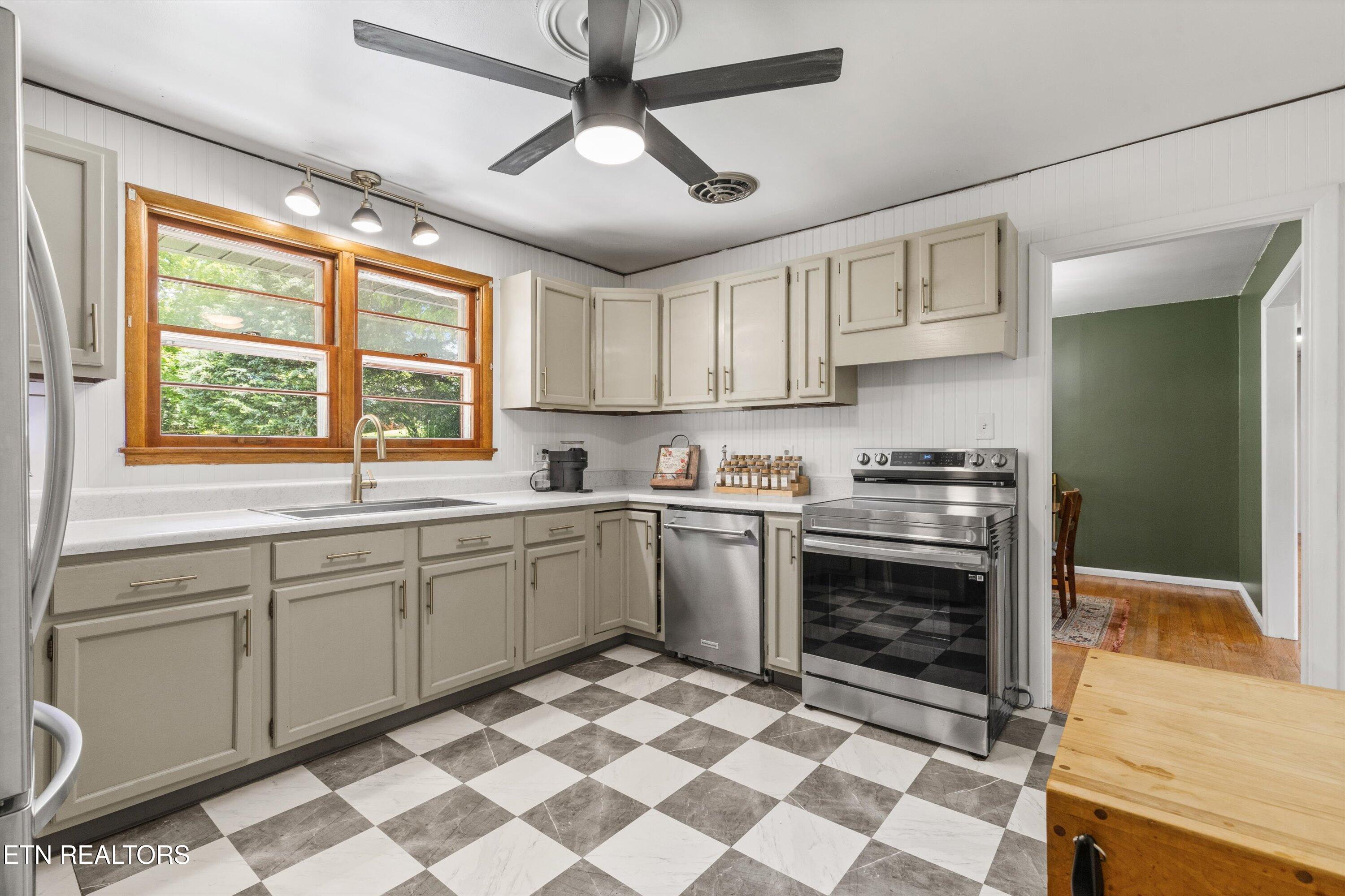5220 NE Lavesta Road Knoxville TN 37918