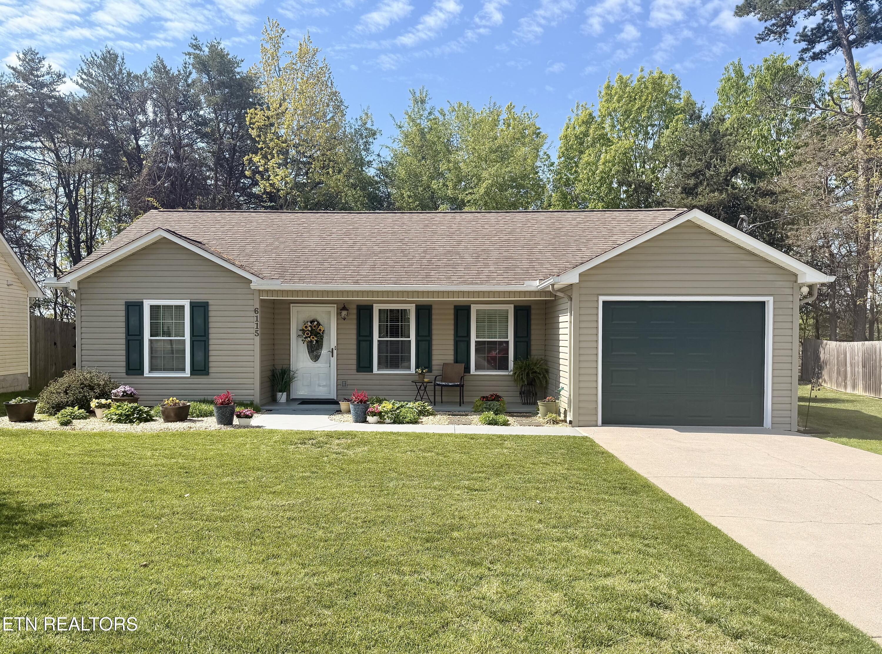 6115 Emerald Hills Lane Knoxville TN 37912