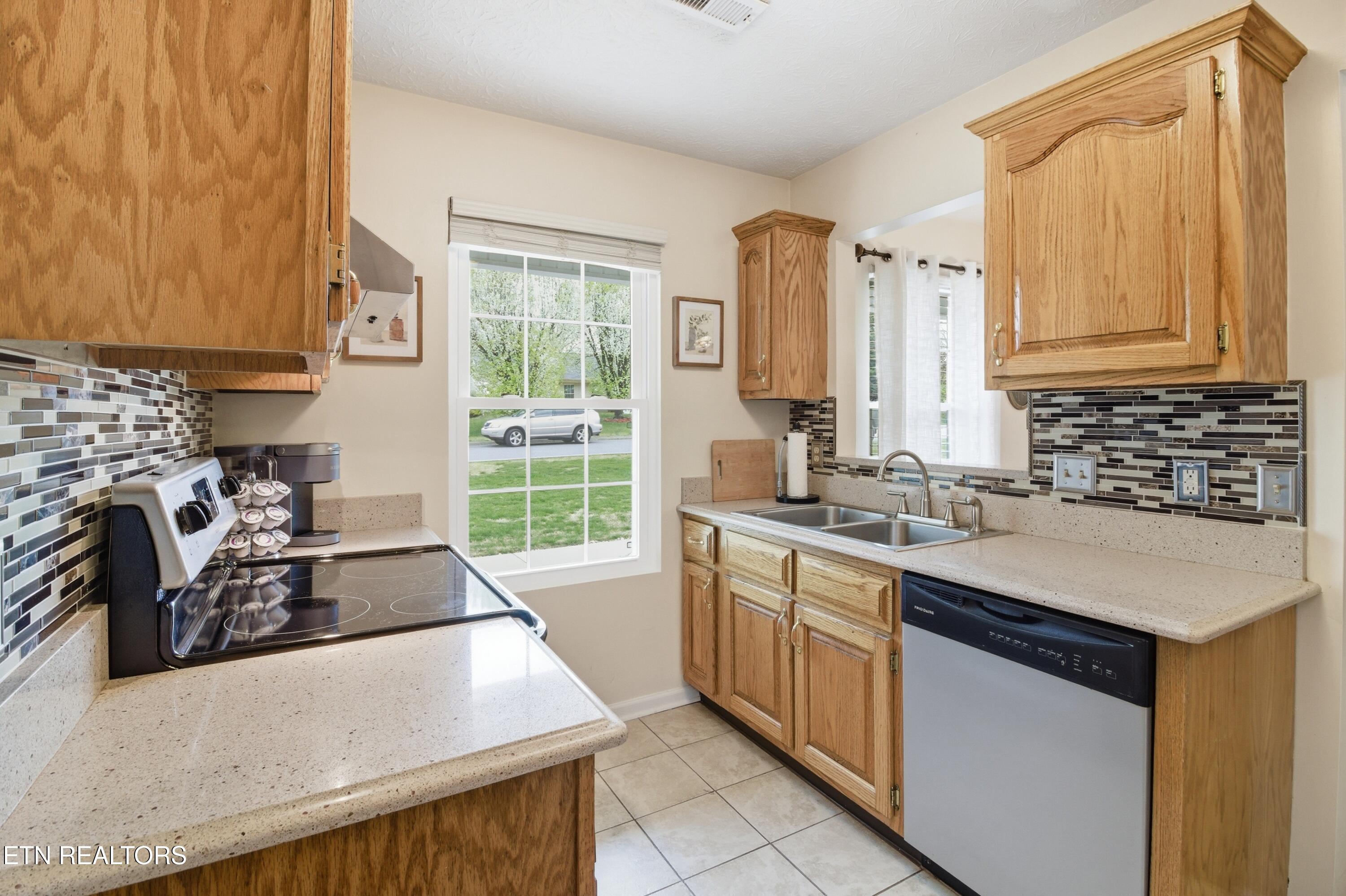 6115 Emerald Hills Lane Knoxville TN 37912