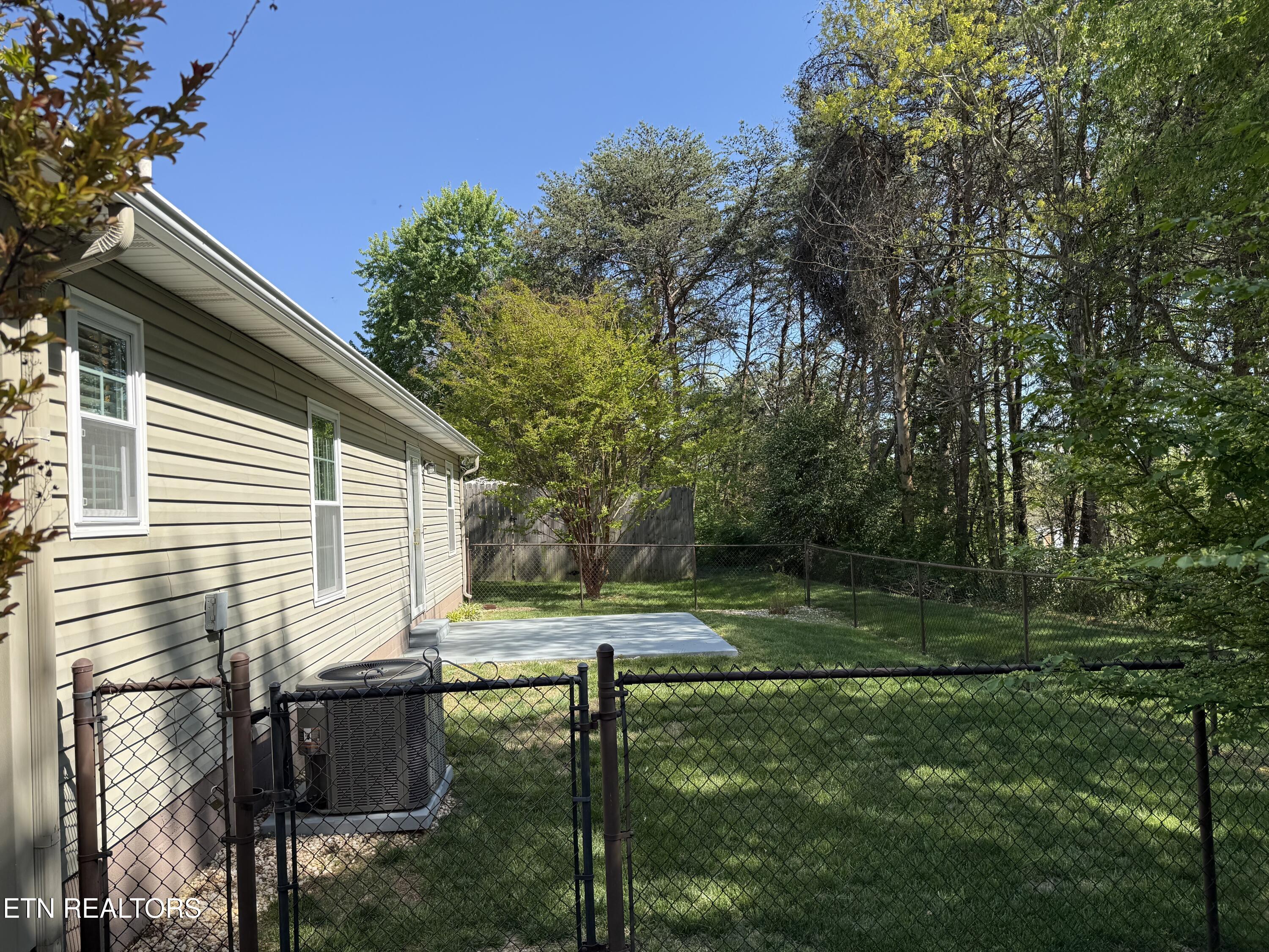 6115 Emerald Hills Lane Knoxville TN 37912