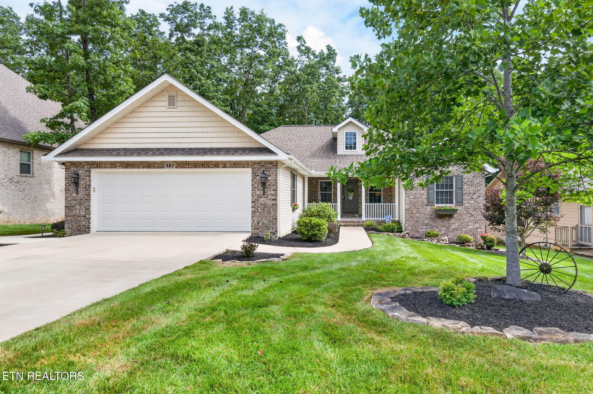 327 Beachwood Drive Crossville TN 38558