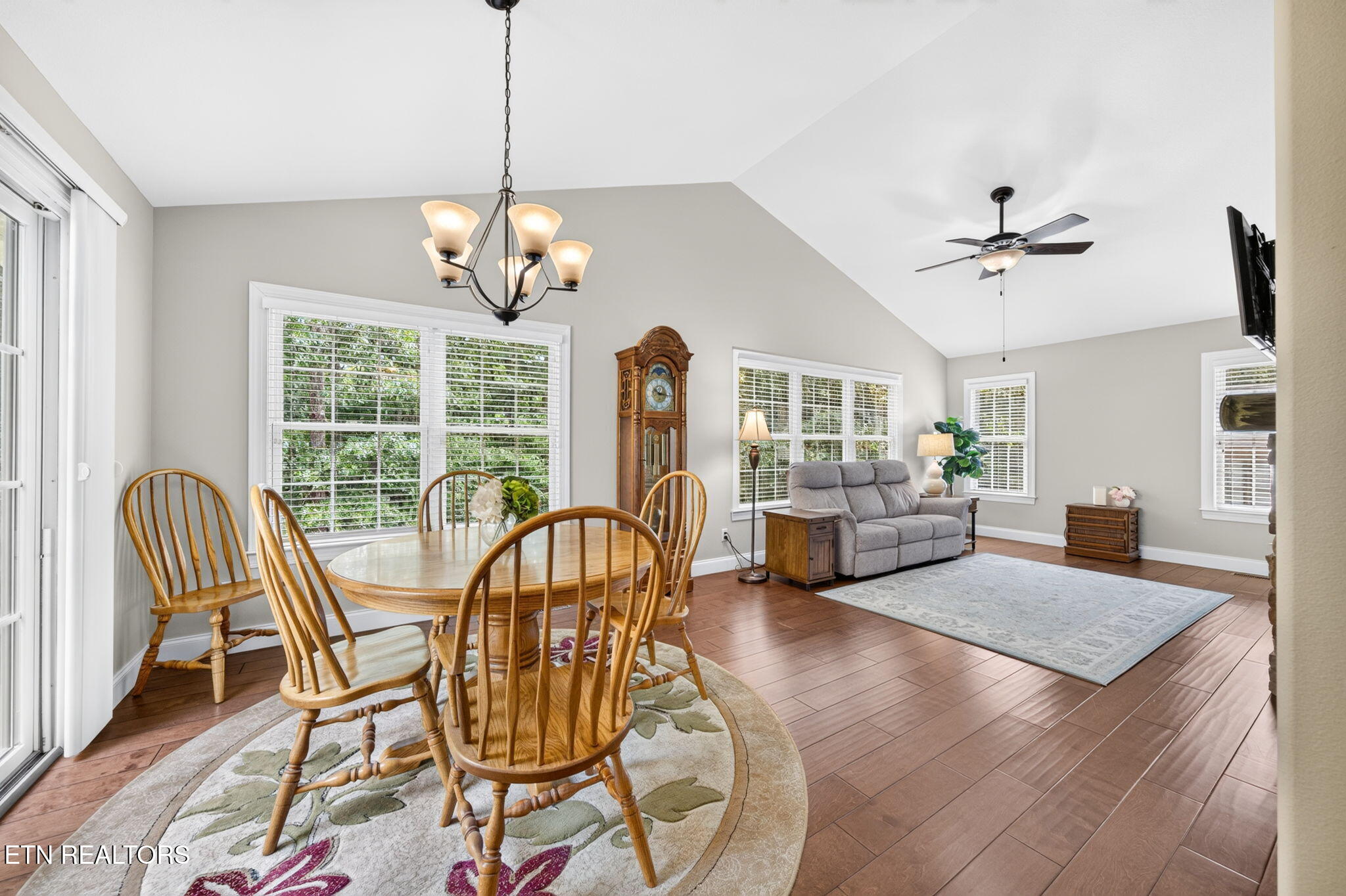 327 Beachwood Drive Crossville TN 38558