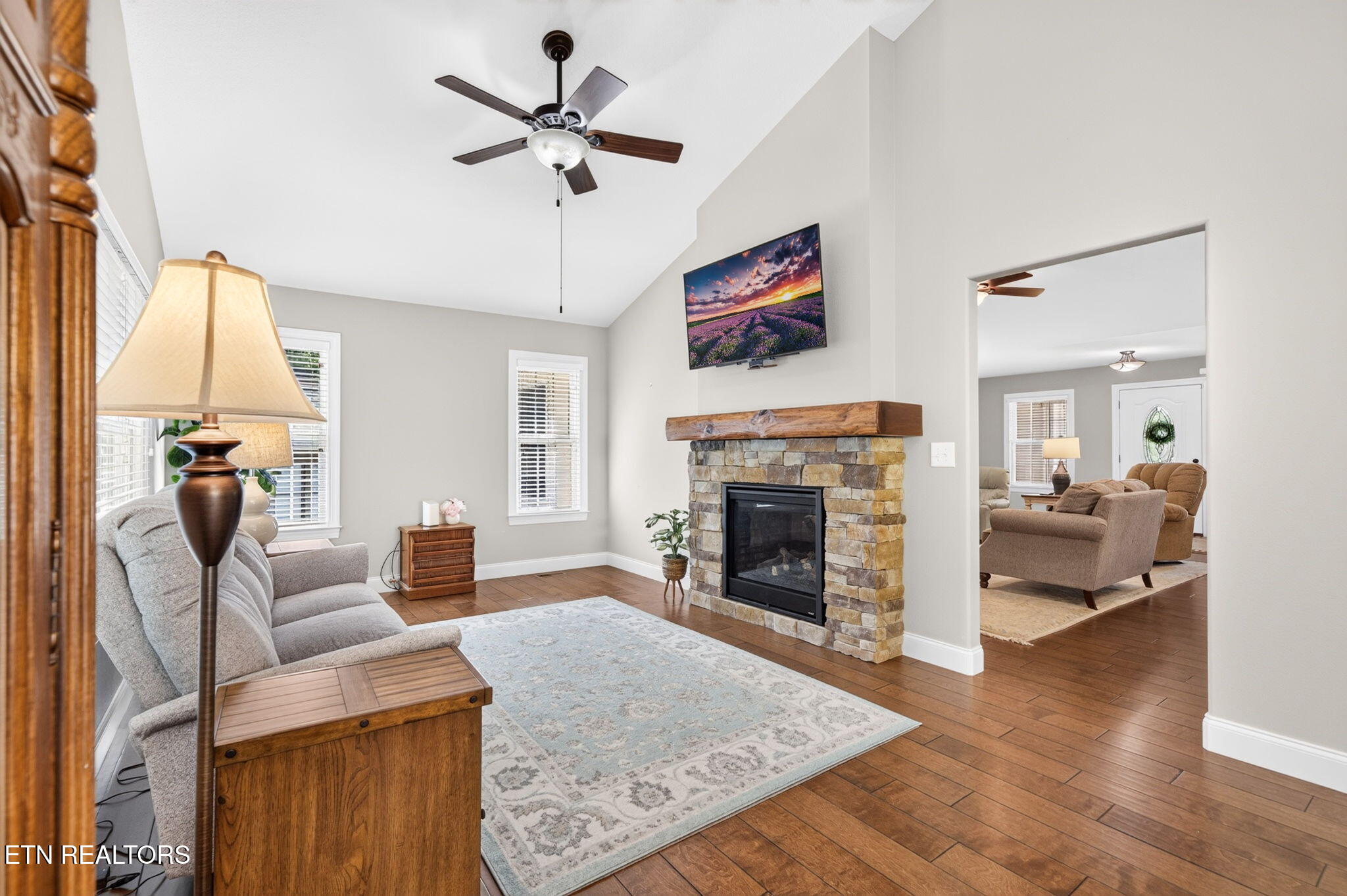 327 Beachwood Drive Crossville TN 38558