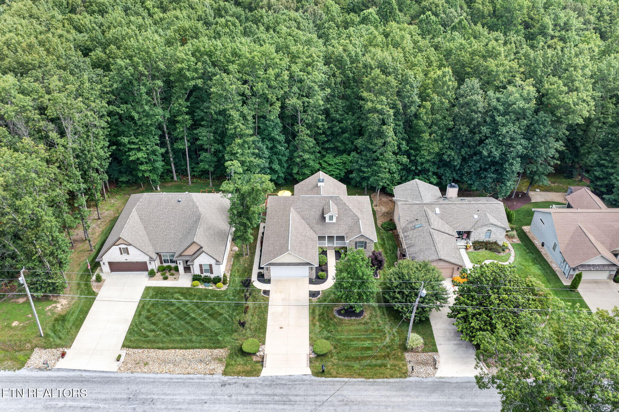 327 Beachwood Drive Crossville TN 38558