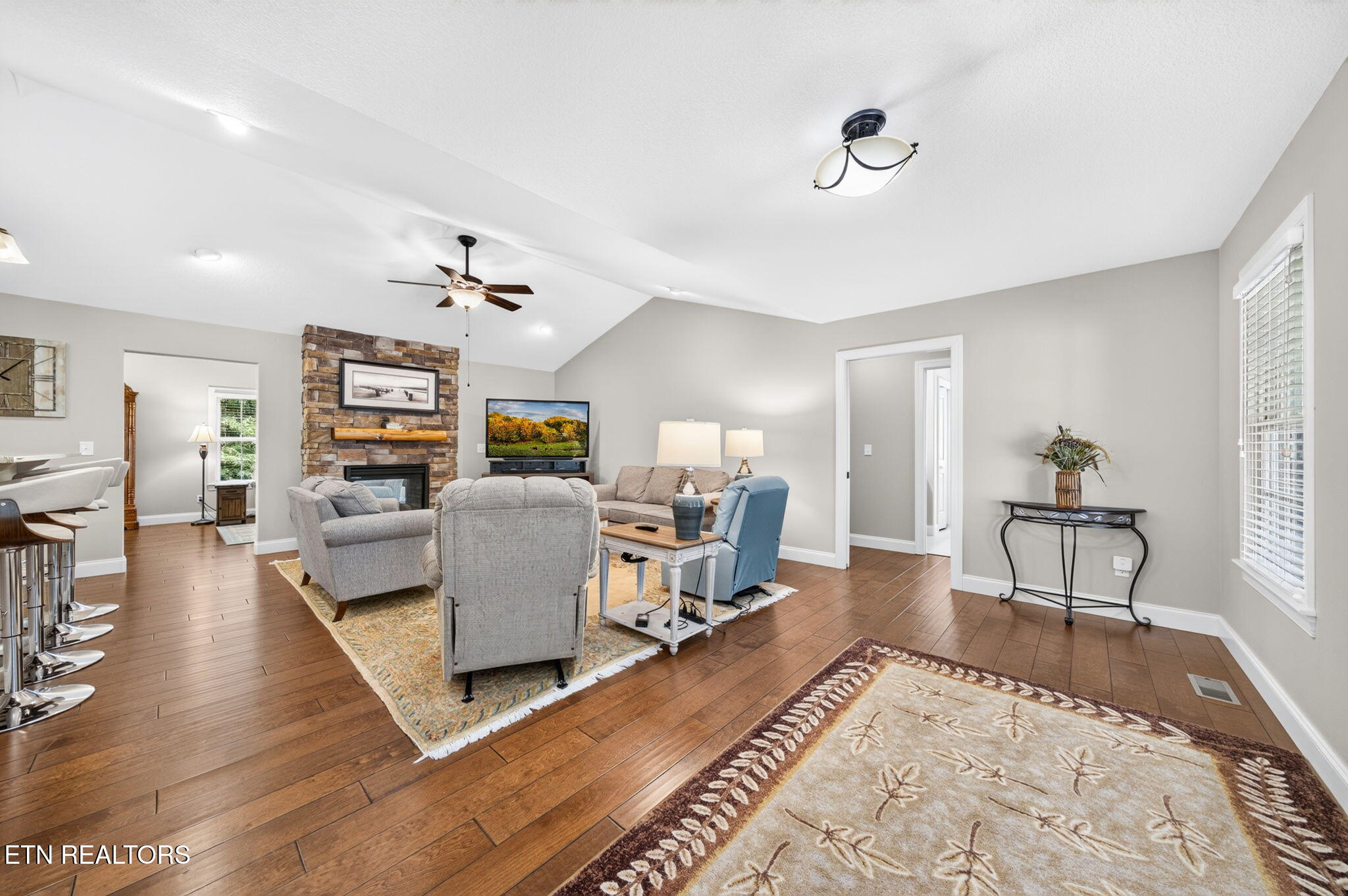 327 Beachwood Drive Crossville TN 38558
