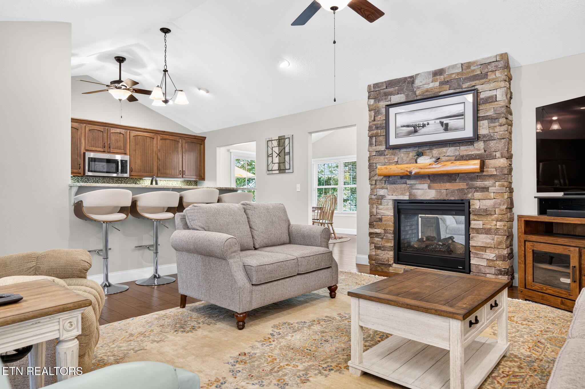 327 Beachwood Drive Crossville TN 38558