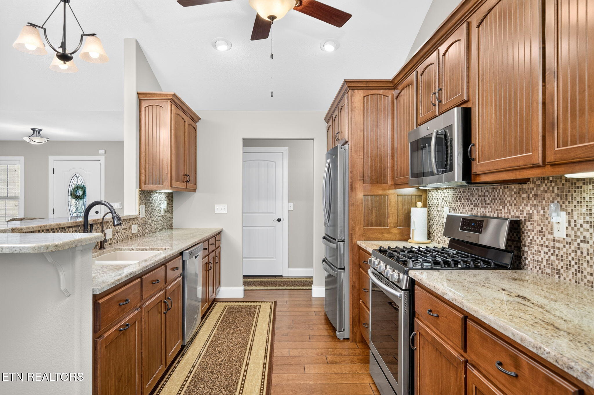 327 Beachwood Drive Crossville TN 38558