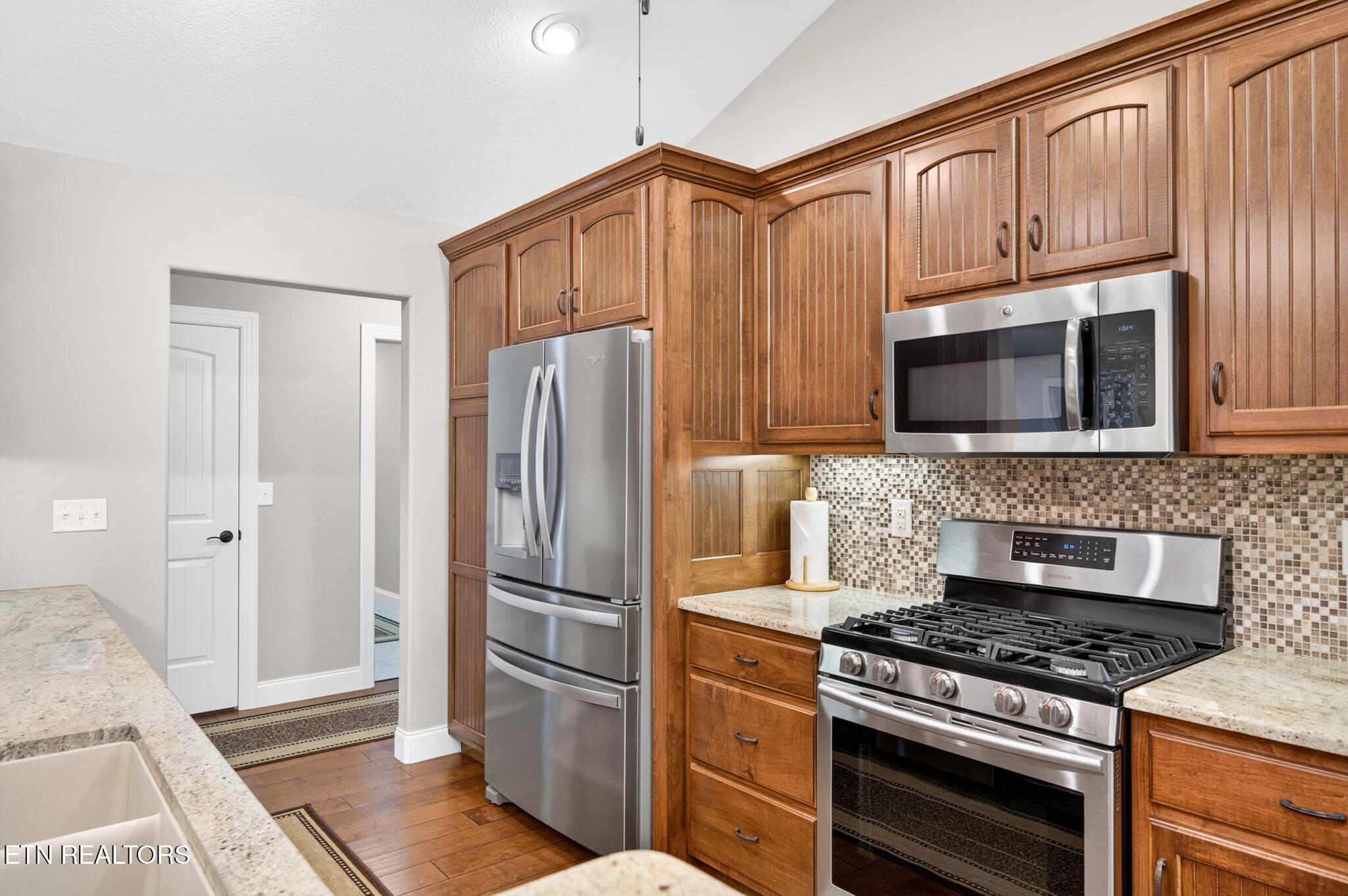 327 Beachwood Drive Crossville TN 38558