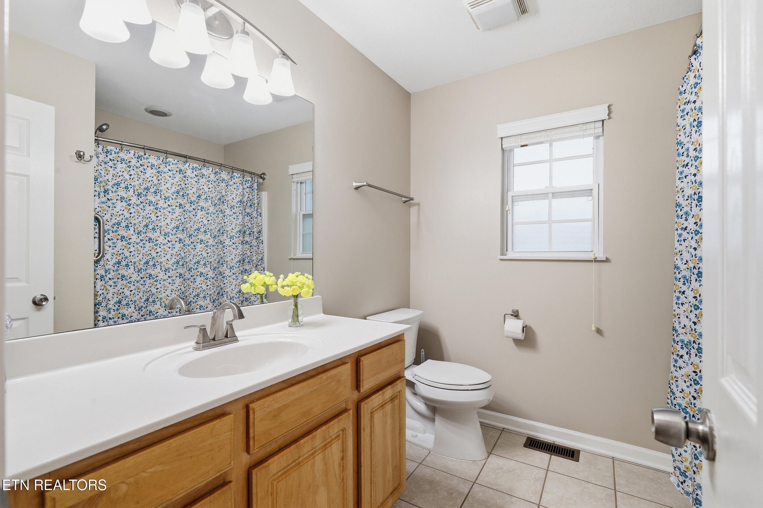 984 Mossy Grove Lane Maryville TN 37801