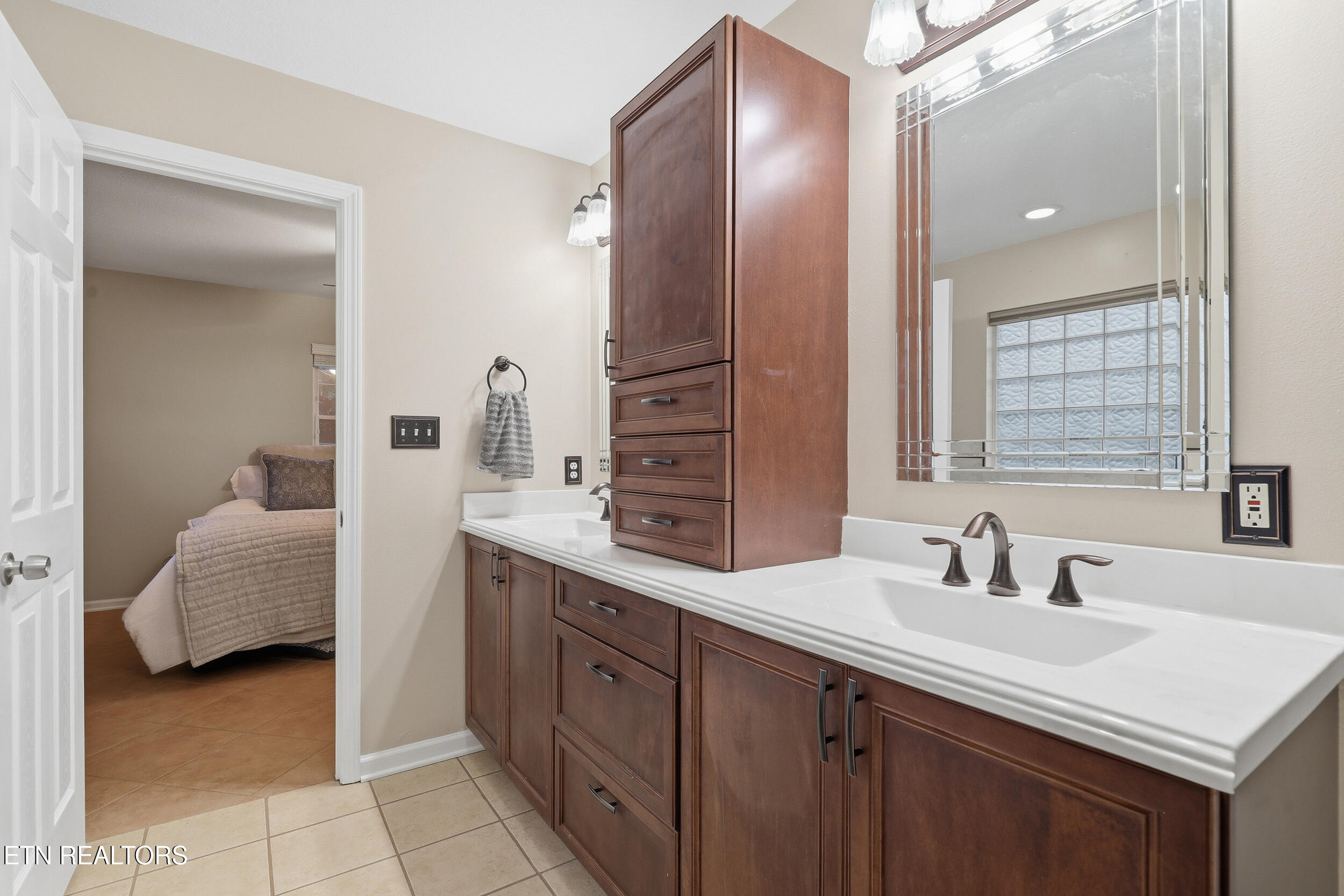 984 Mossy Grove Lane Maryville TN 37801