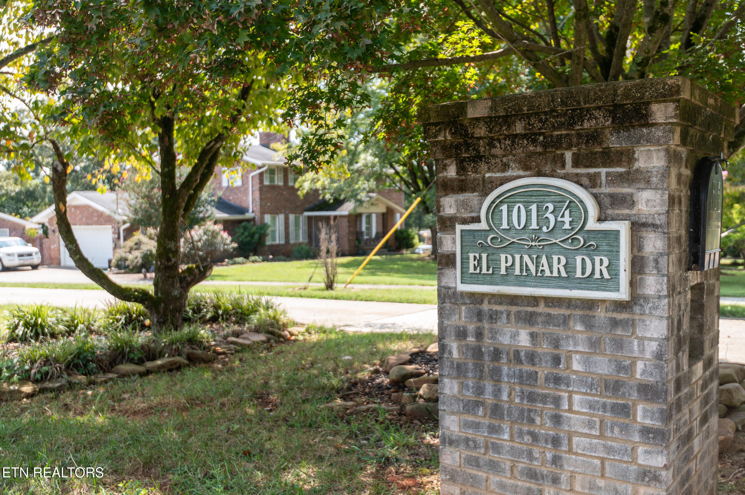 10134 El Pinar Drive Knoxville TN 37922