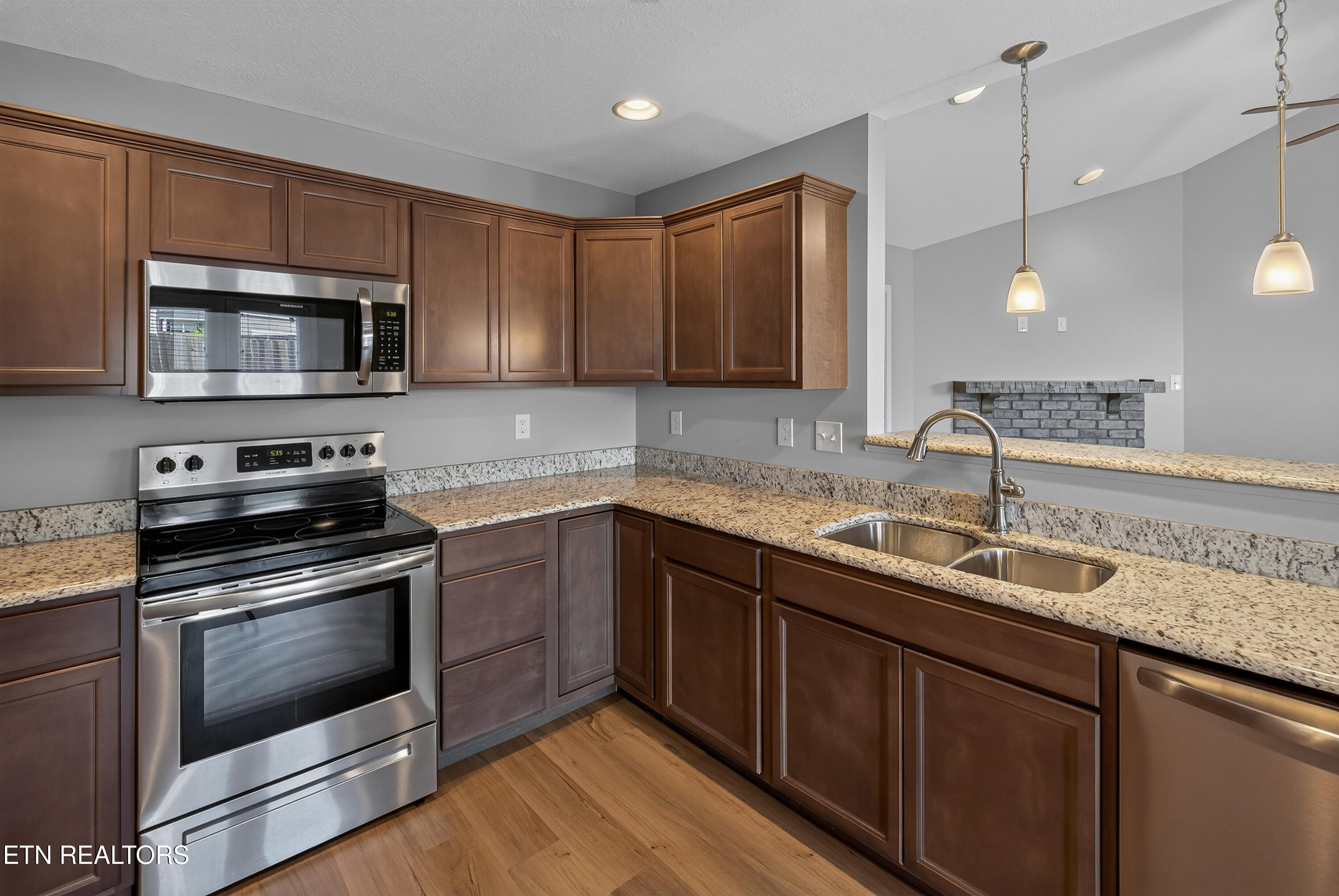 4852 Stoneyhurst Lane Knoxville TN 37918