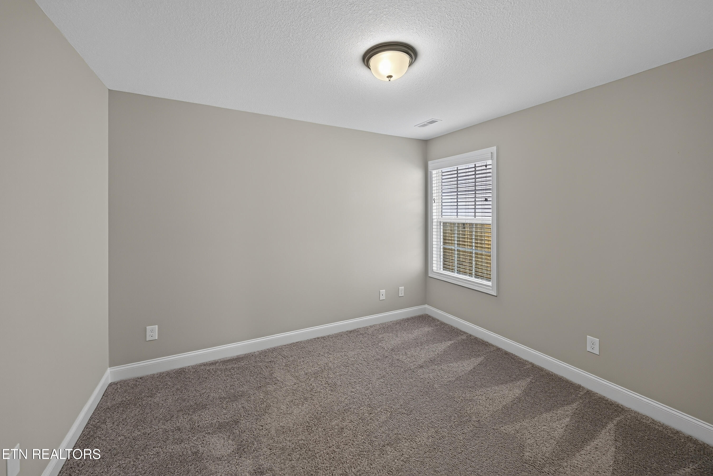 4852 Stoneyhurst Lane Knoxville TN 37918