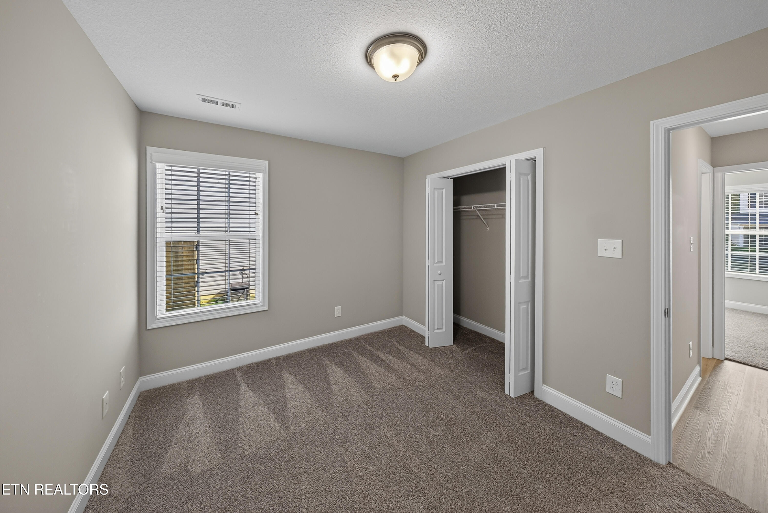 4852 Stoneyhurst Lane Knoxville TN 37918