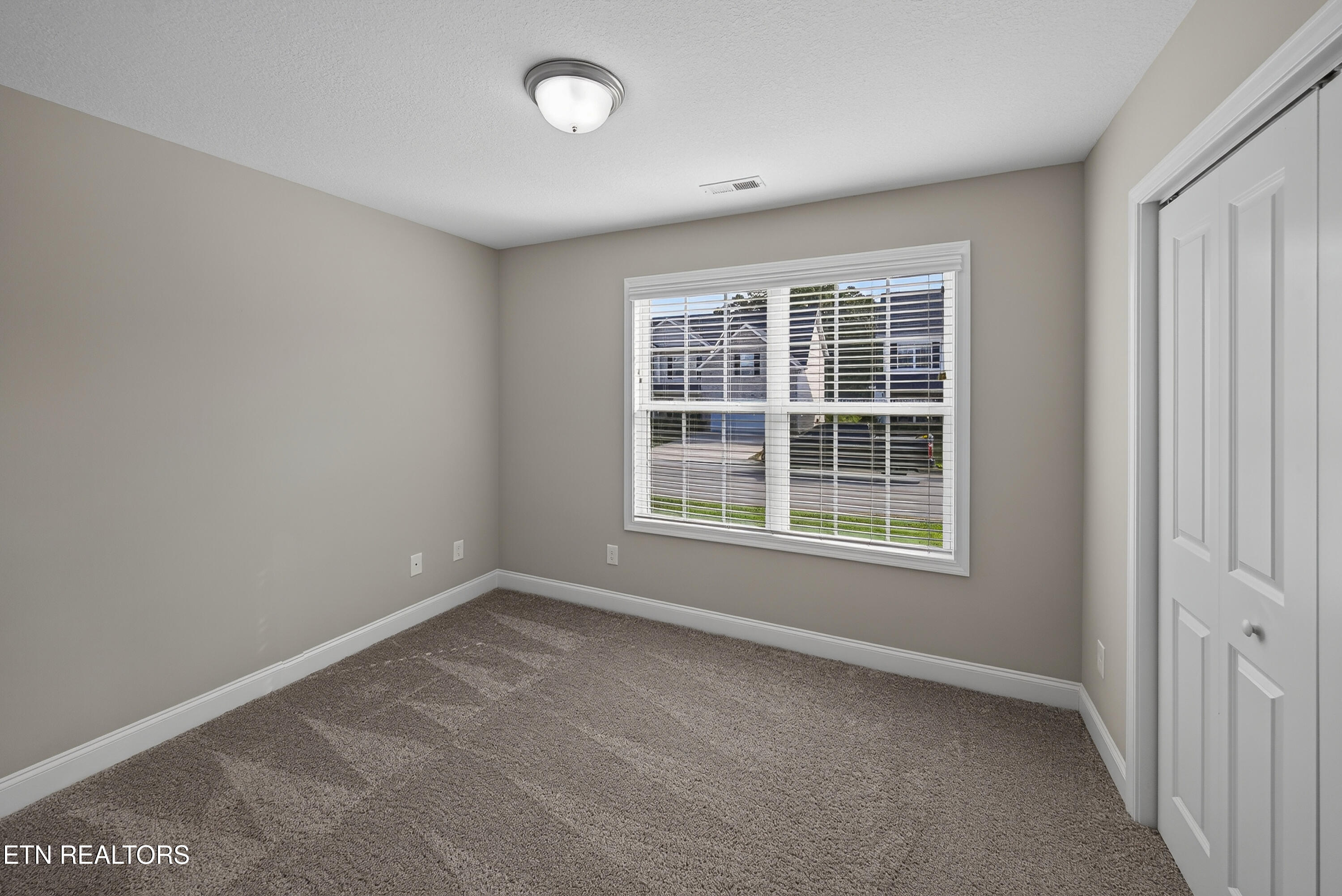 4852 Stoneyhurst Lane Knoxville TN 37918