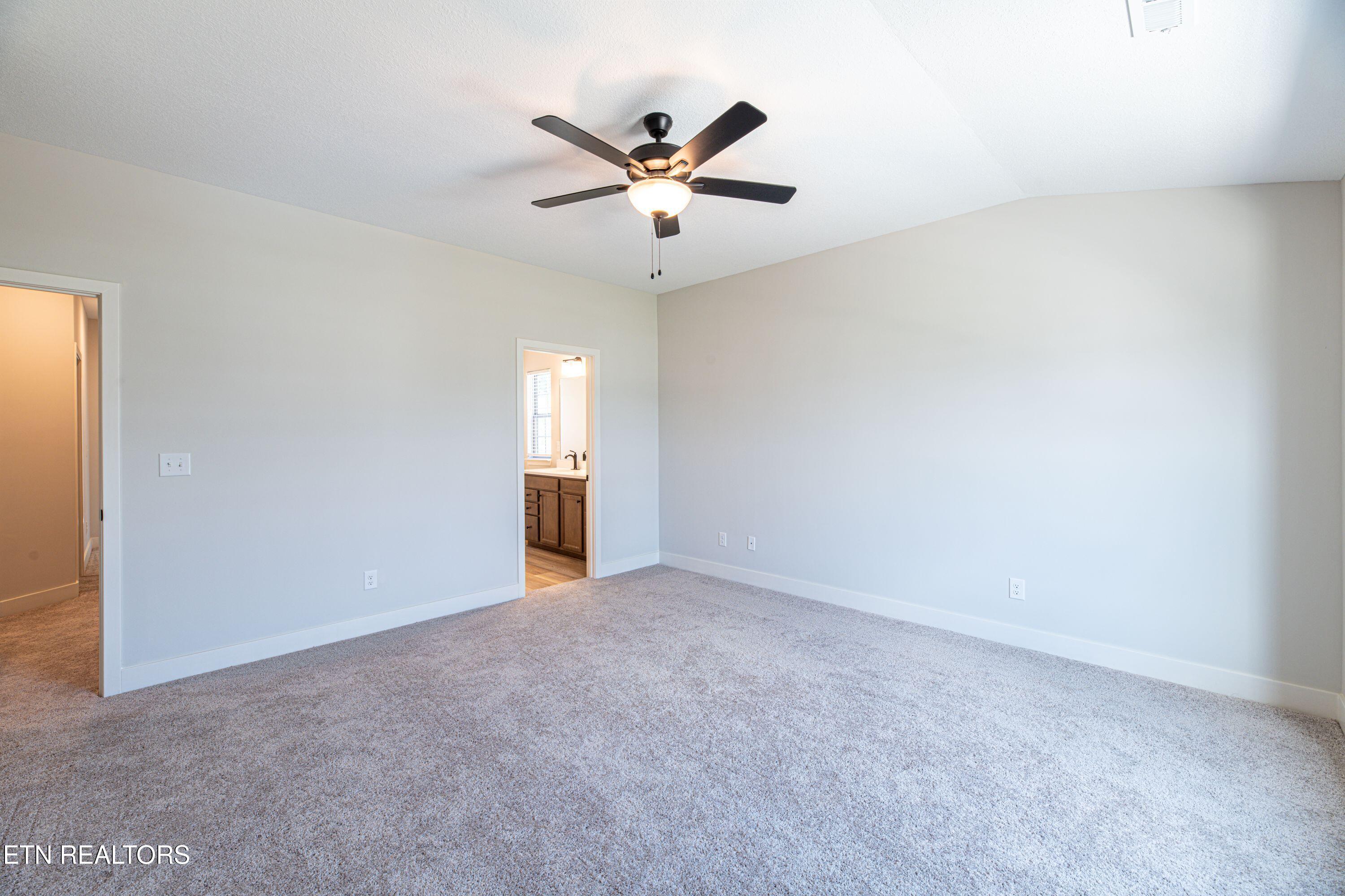 8956 Keenberg Lane Knoxville TN 37931