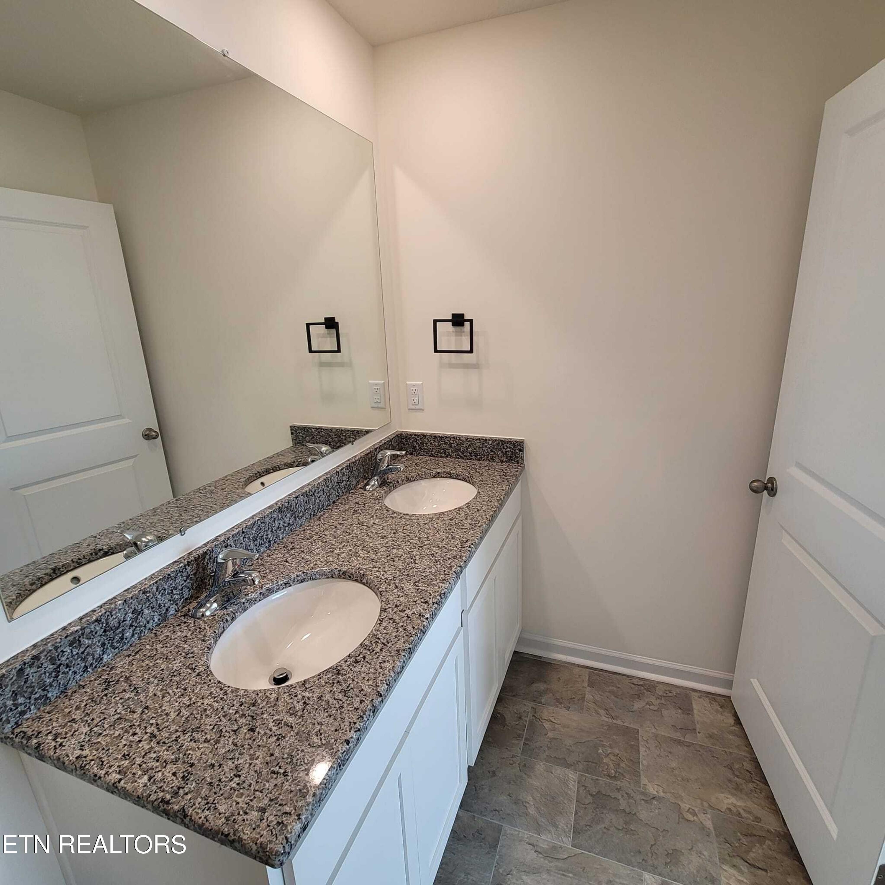 316 Emma Victoria Way Kodak TN 37764