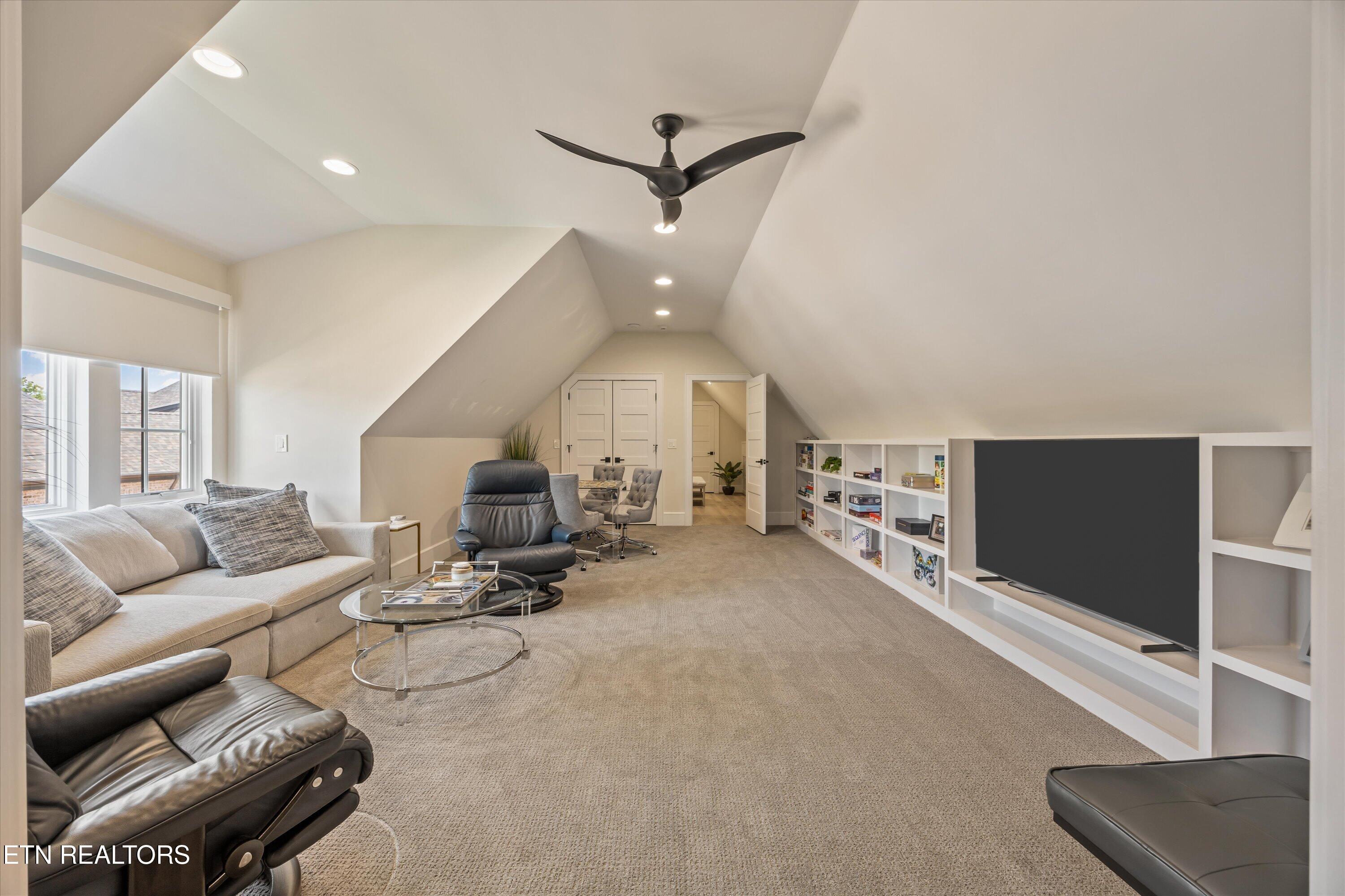 317 Admiral Court Lenoir City TN 37772