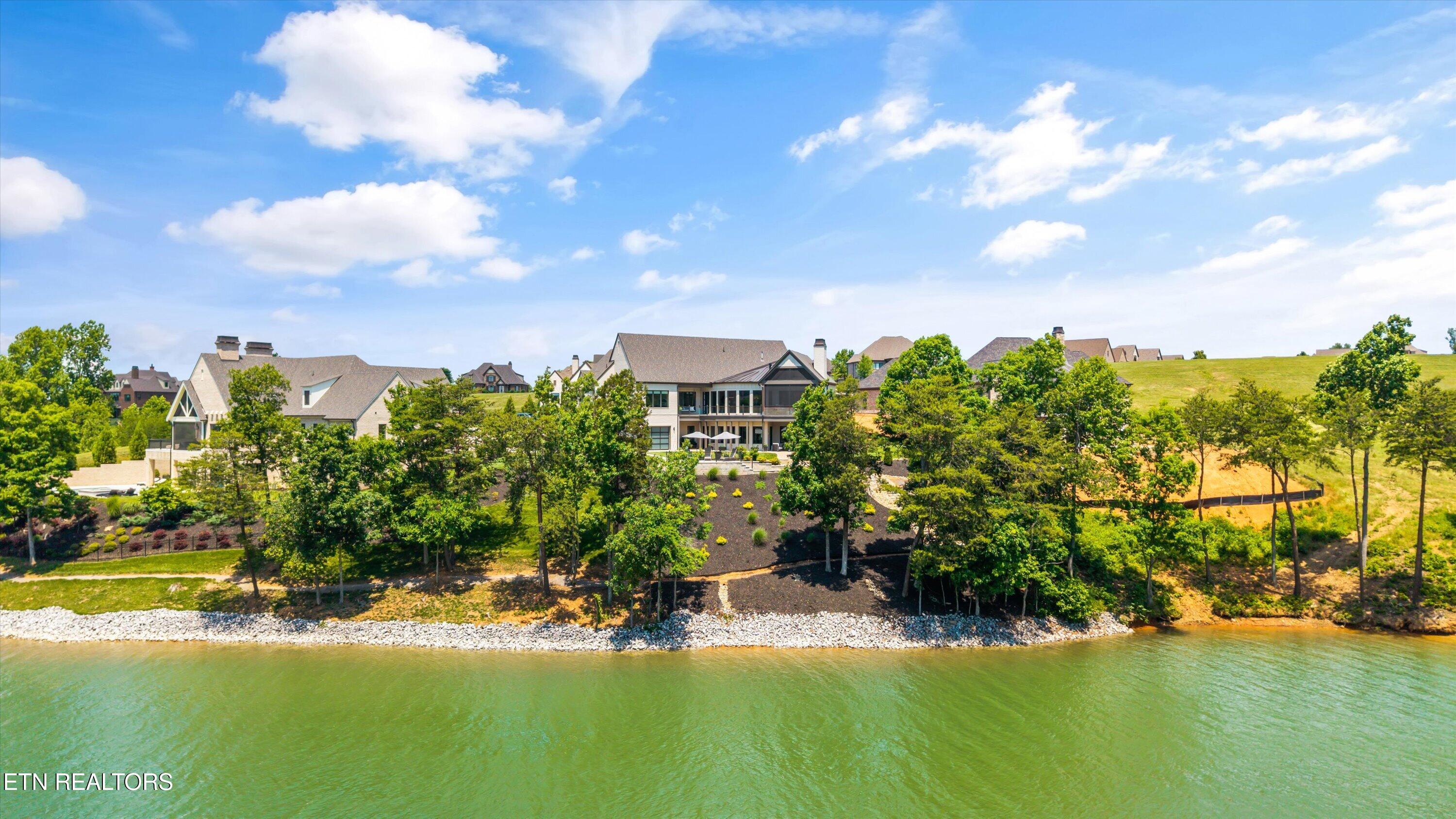 317 Admiral Court Lenoir City TN 37772