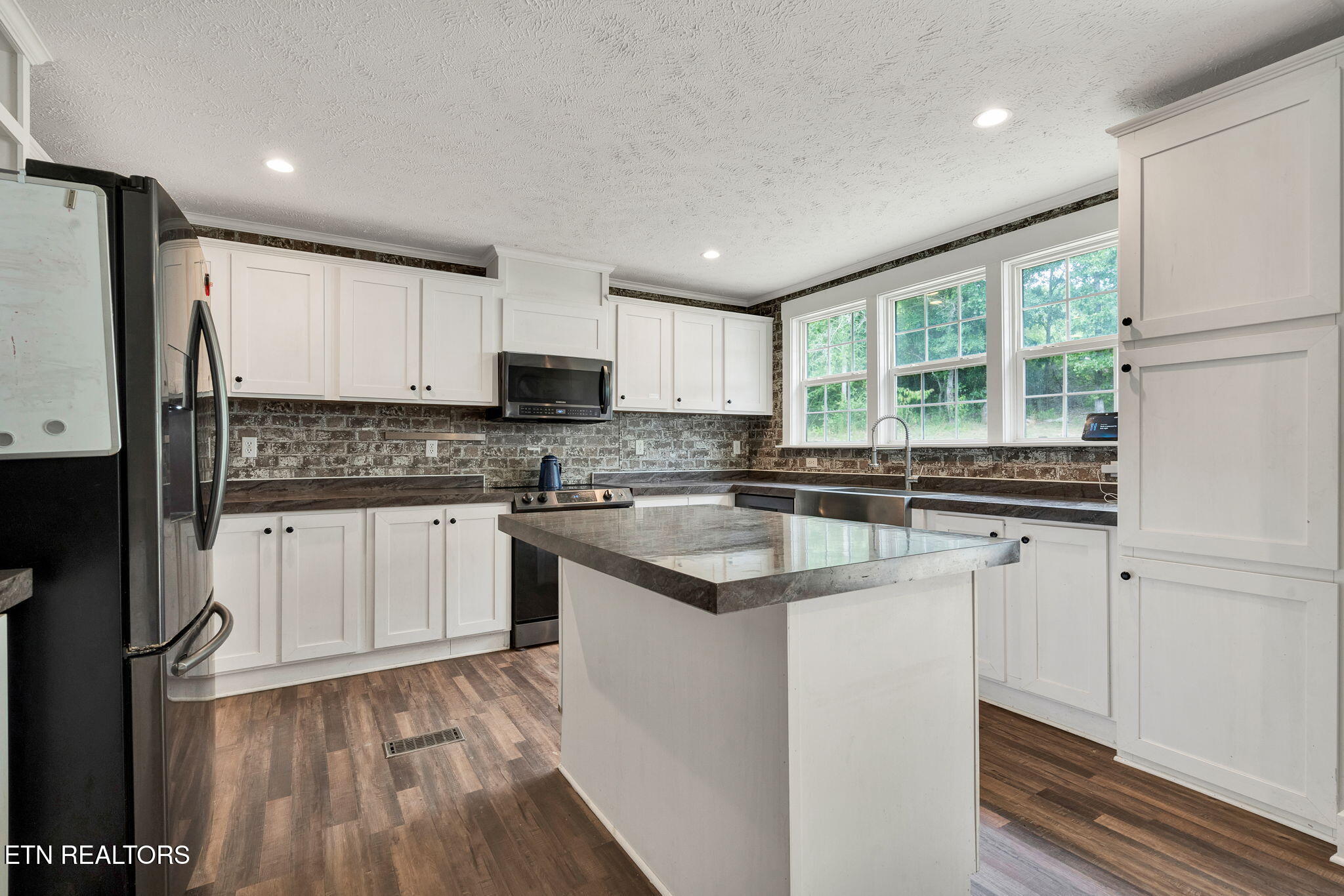 326 Mcclure Road Benton TN 37307