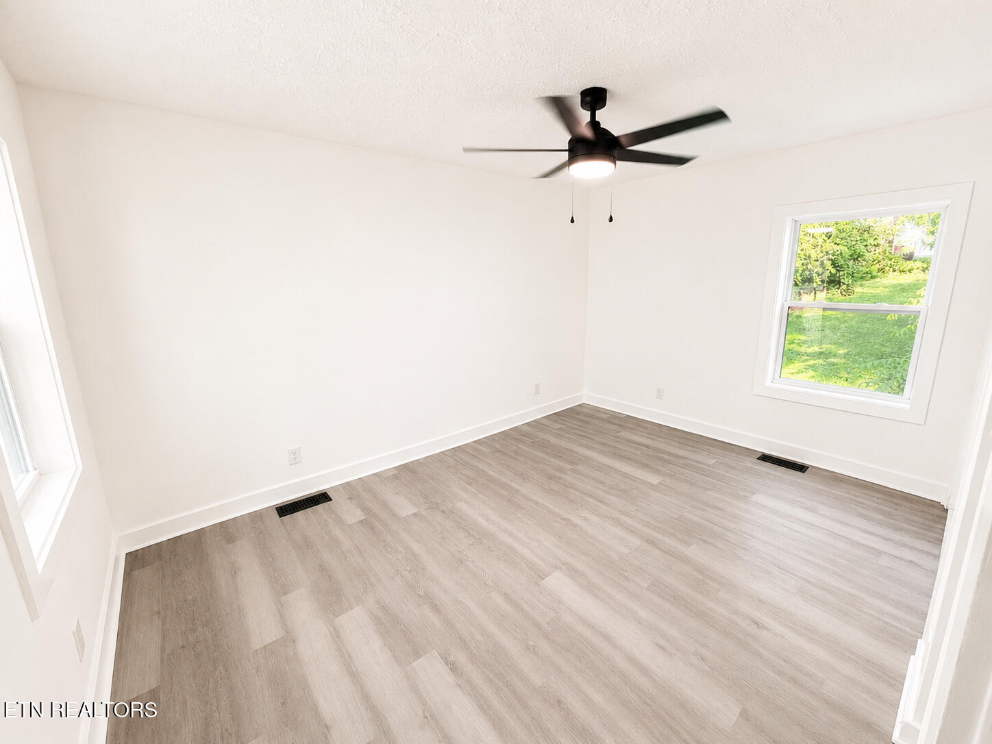 3042 Woodbine Avenue Knoxville TN 37914