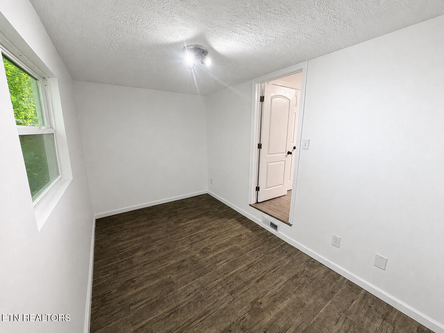 3042 Woodbine Avenue Knoxville TN 37914