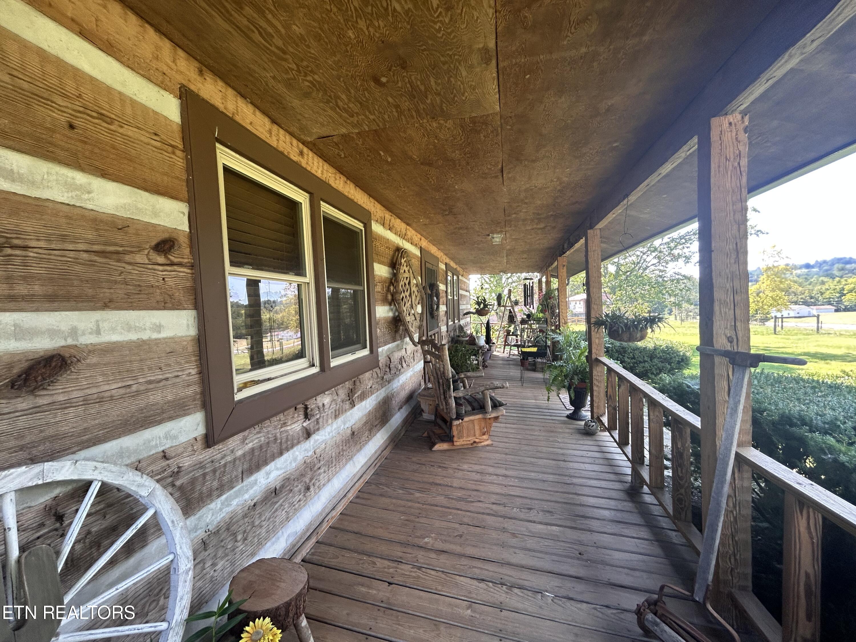 1115 Tazewell Pike Luttrell TN 37779