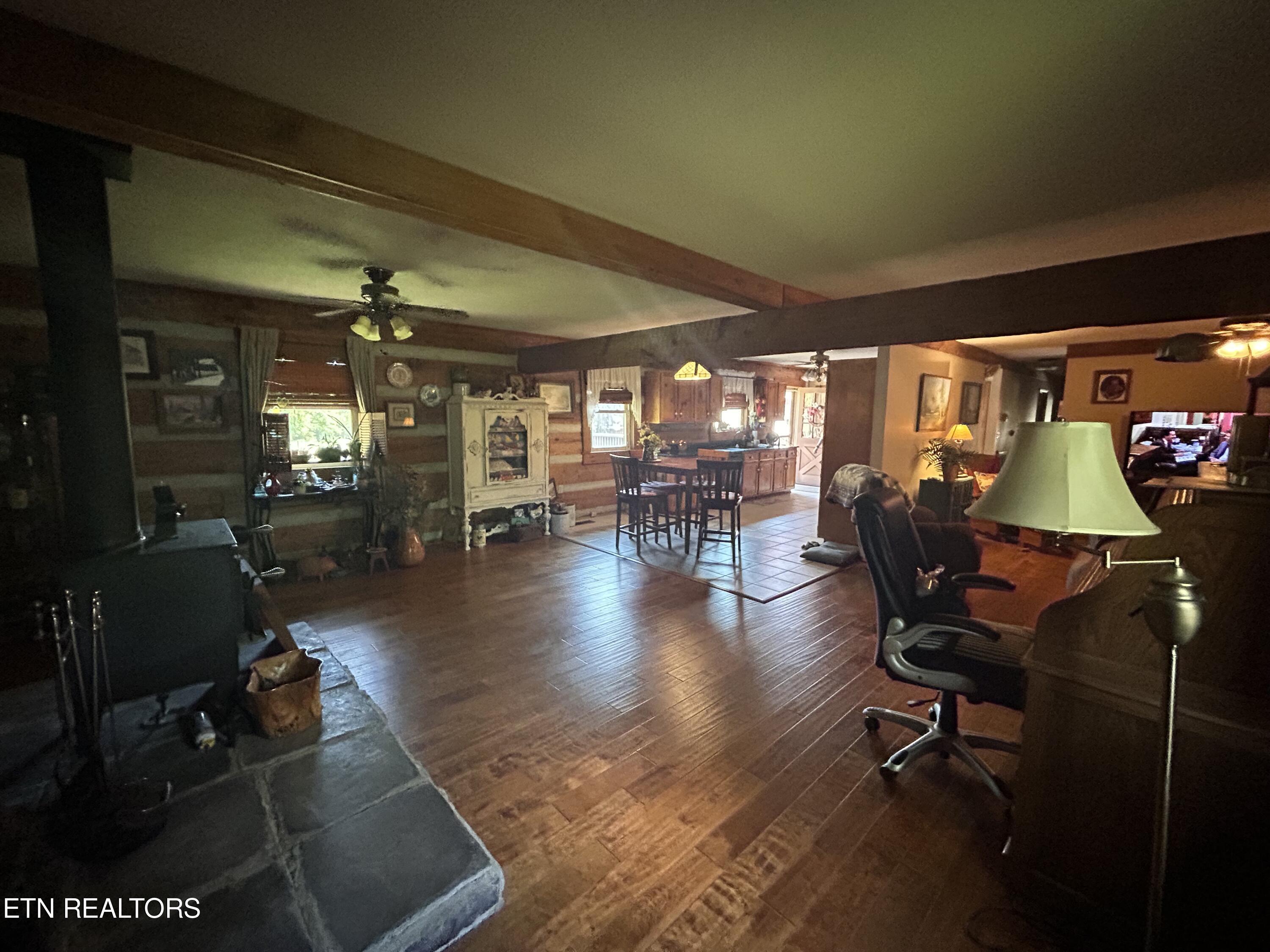 1115 Tazewell Pike Luttrell TN 37779